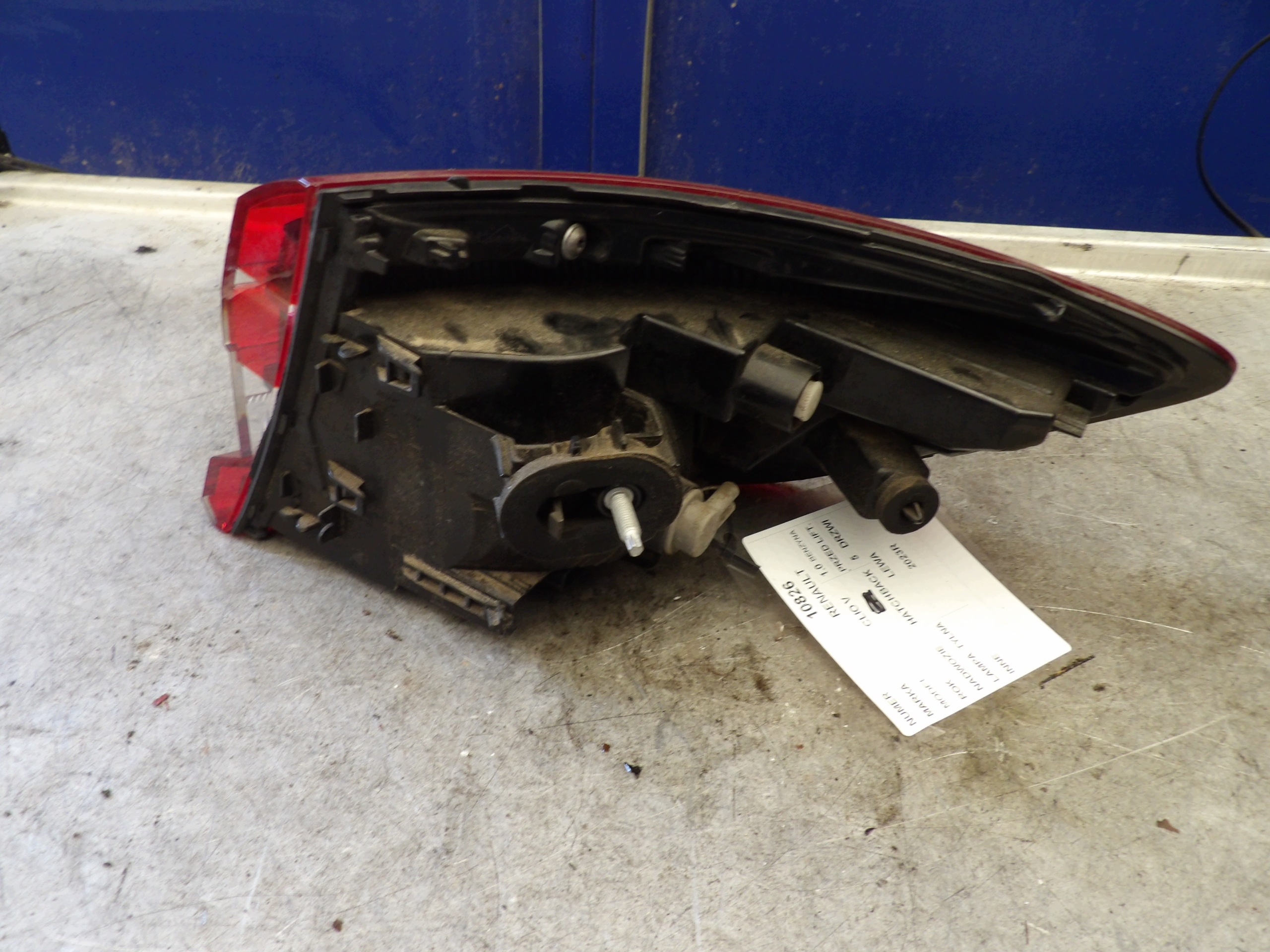 new originál light rear Renault Clio V left Numer Katalogowy 265551035R