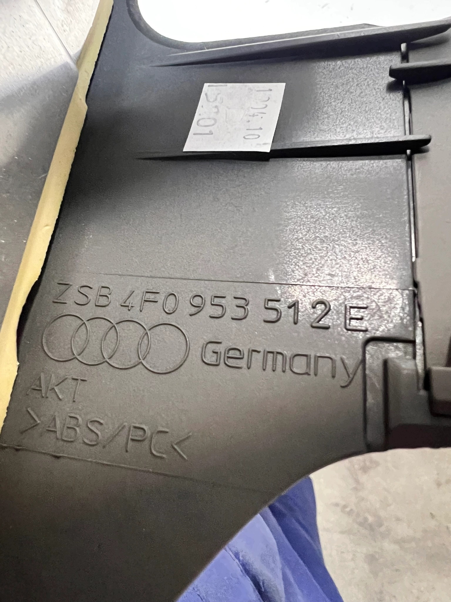cover steering wheel below TEMPOMAT AUDI A6 C6 4F0953512E J42 without 4/26