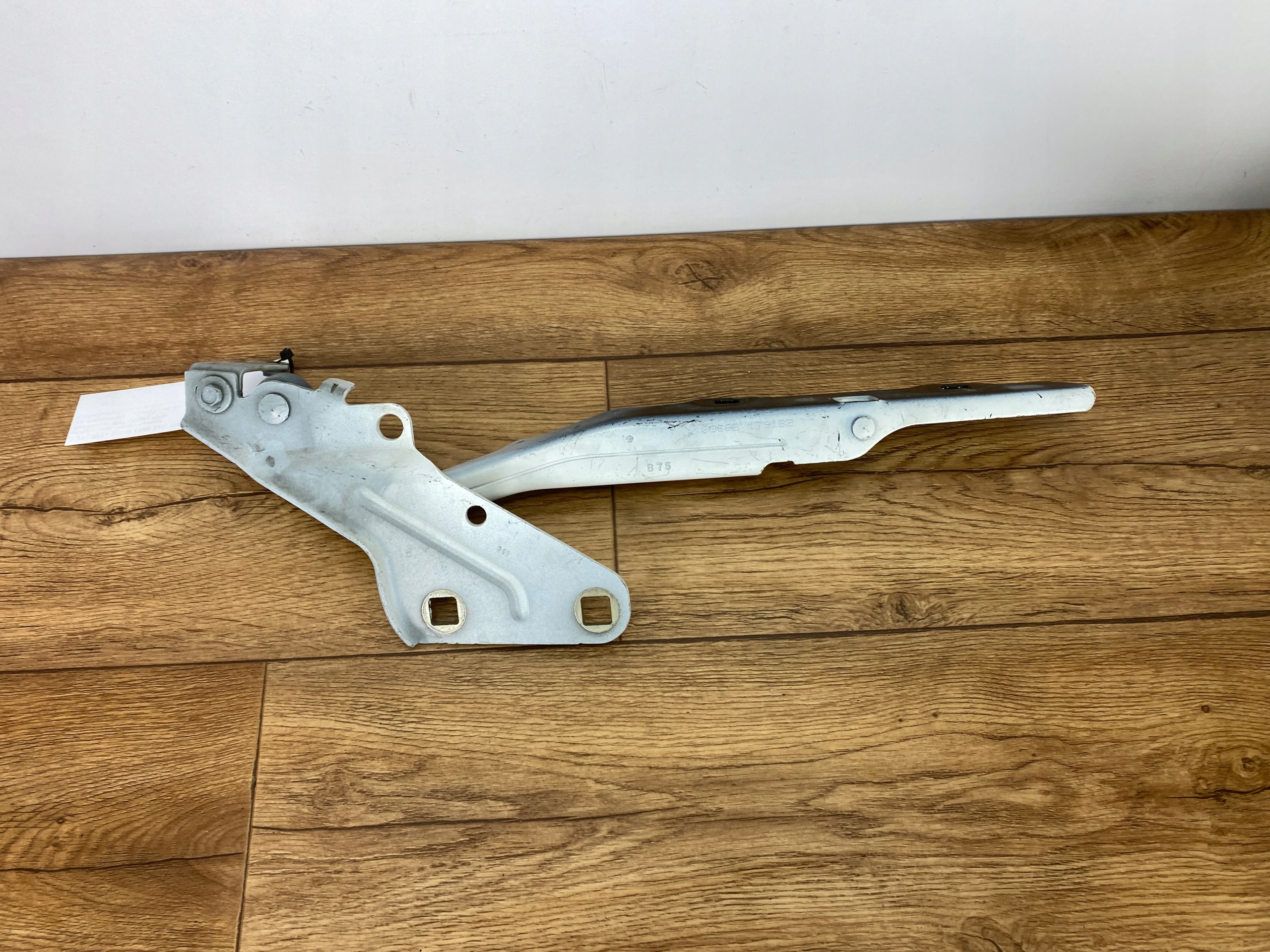hinge bonnets left Dodge Ram 1500 2019+