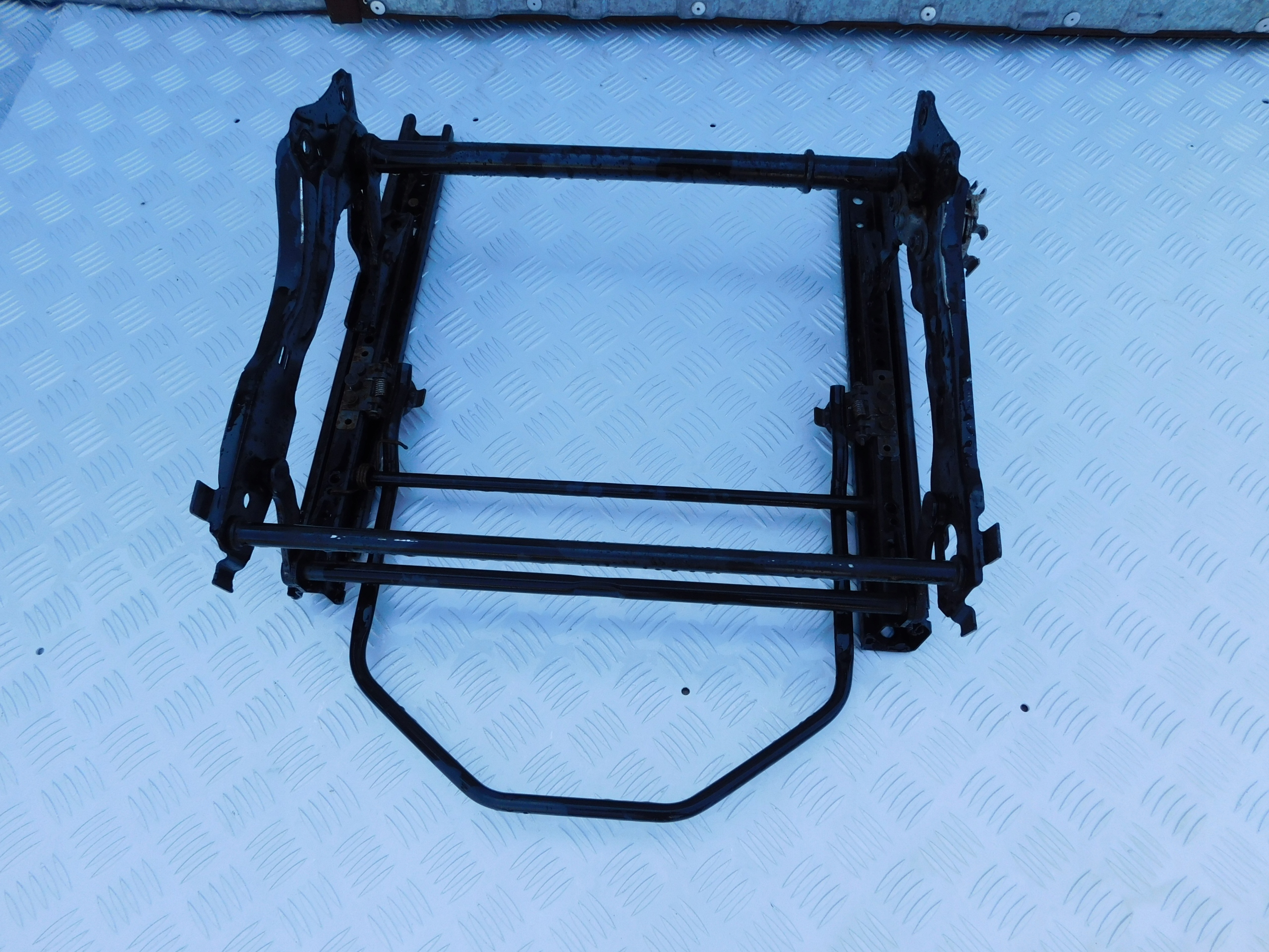 Mercedes Sprinter 906 VW Crafter holder seat driver´s EUROPA