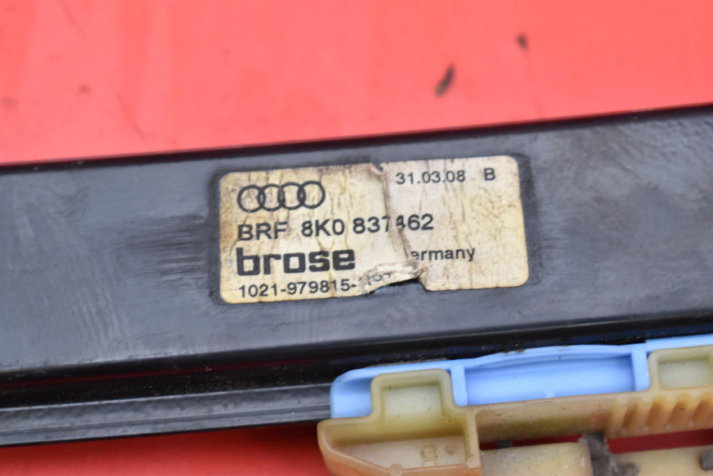 window regulator right front EU 8K0837462 AUDI A4 B8 07-11