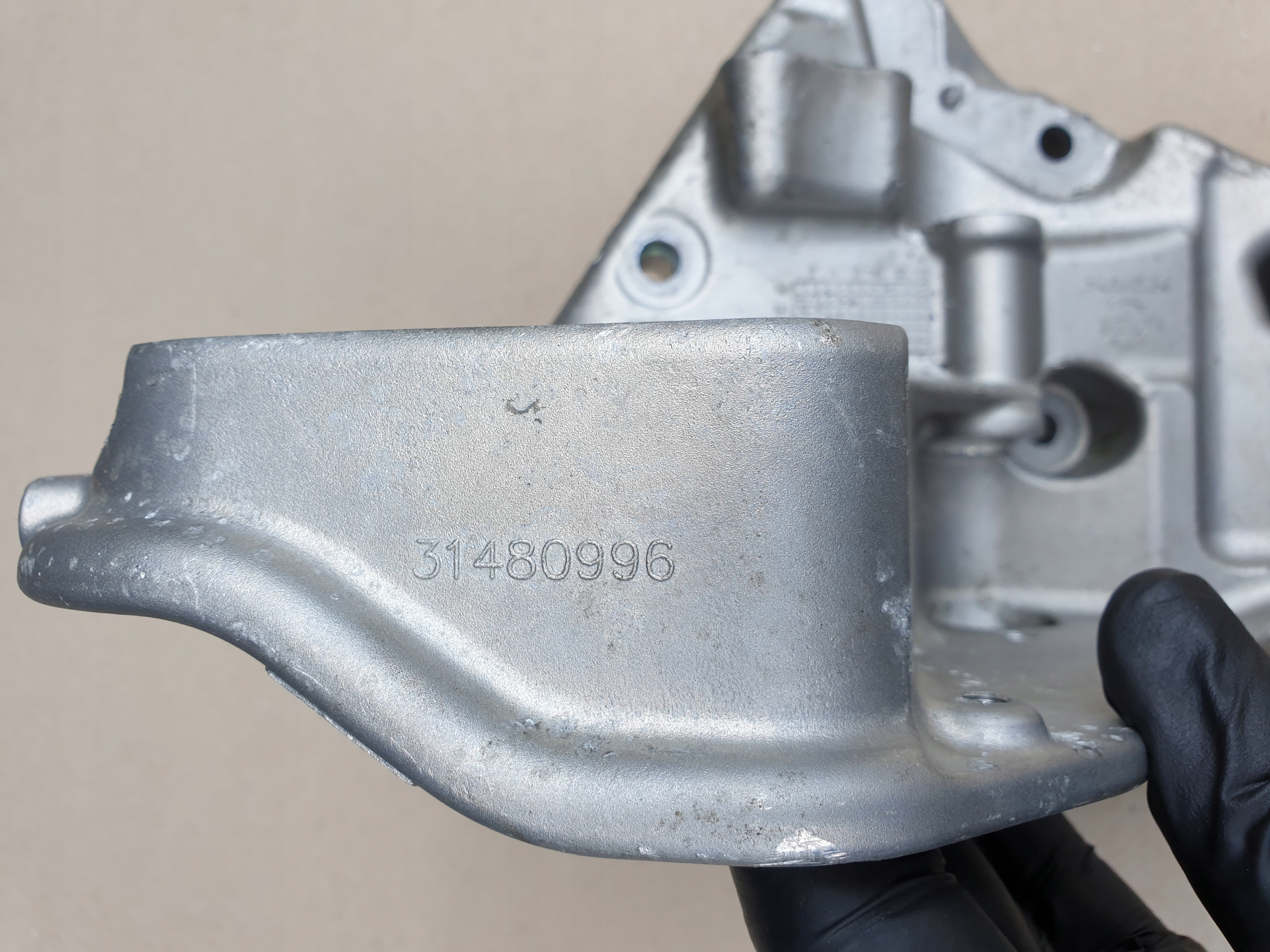 Supporto staffa Motore VOLVO XC90 II 2.0D