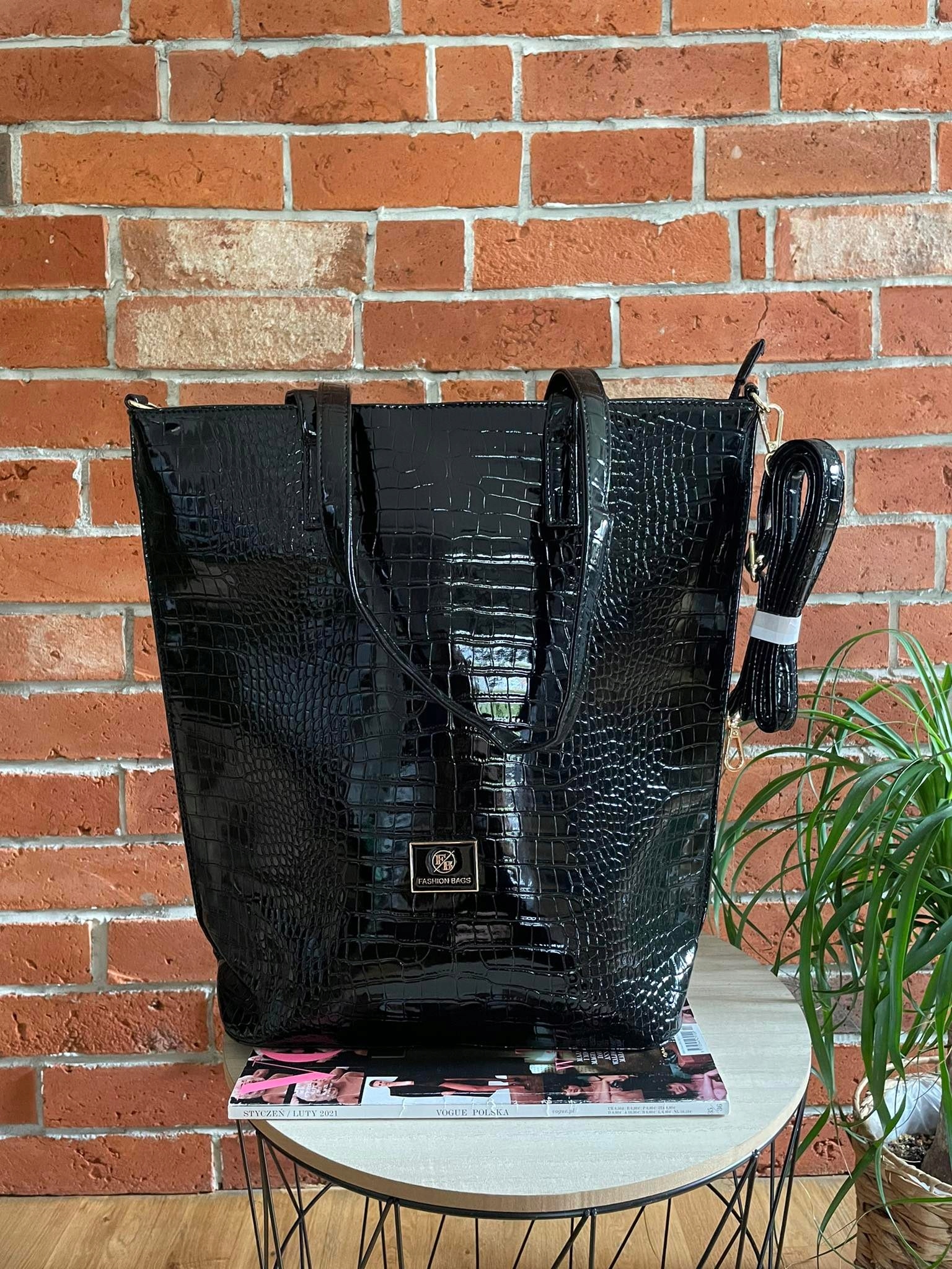 ŚWIETNA LAKIEROWANA TORBA SHOPPER ALIGATOR xl A4 Styl miejski