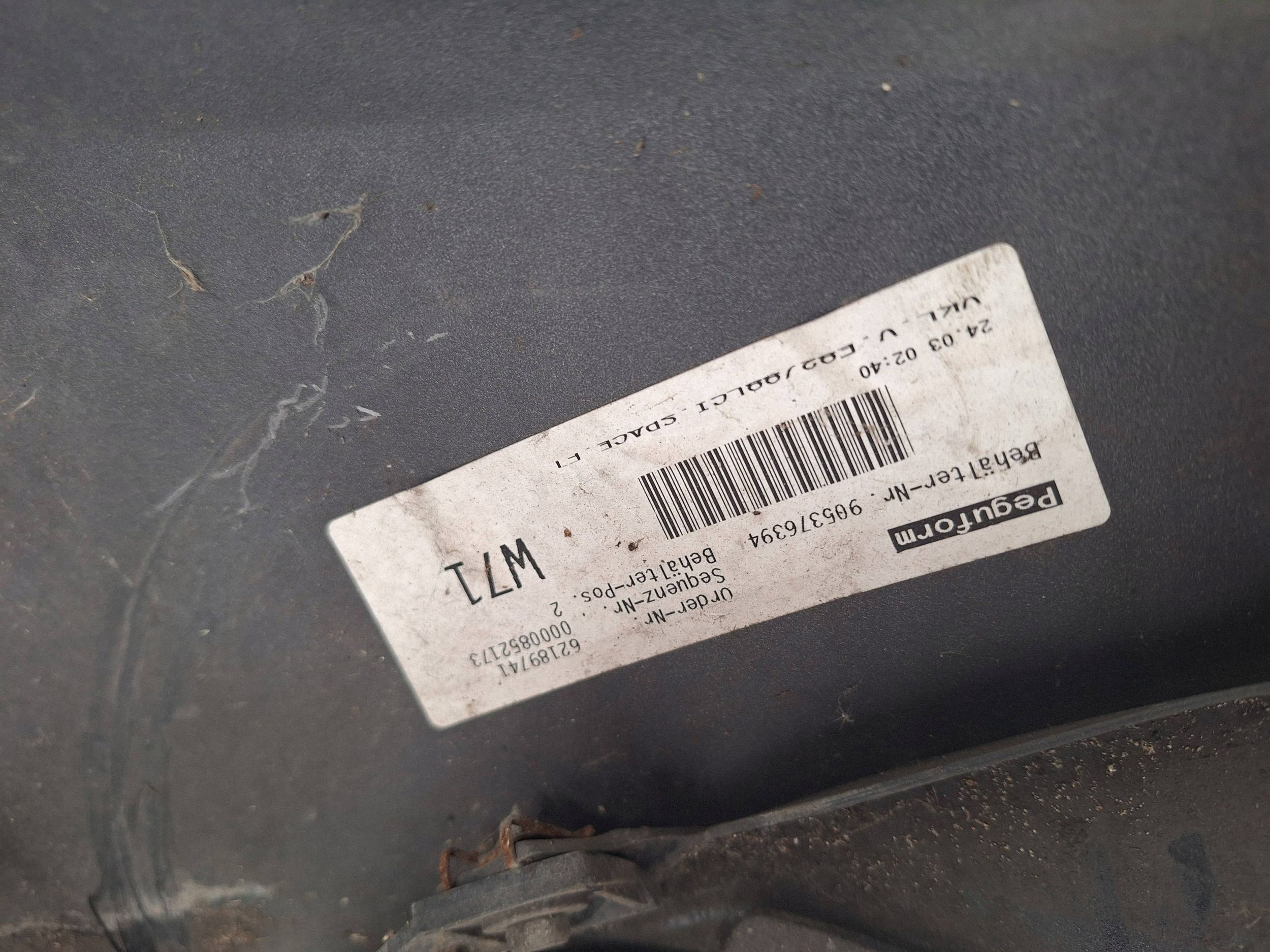BMW e E88 LCI CABRIO 11-13 paraurti + PDC