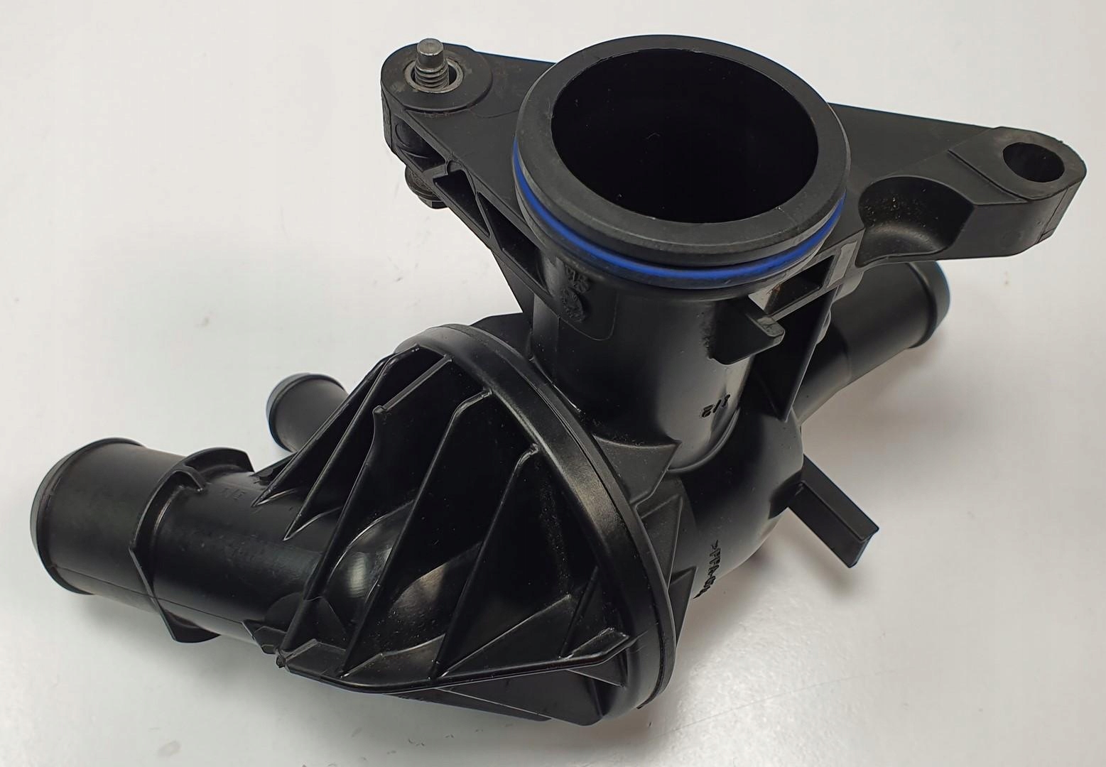OBUDOWA TERMOSTATU FORD TRANSIT MK8 KK2Q-9K478-BA Producent części Ford OE