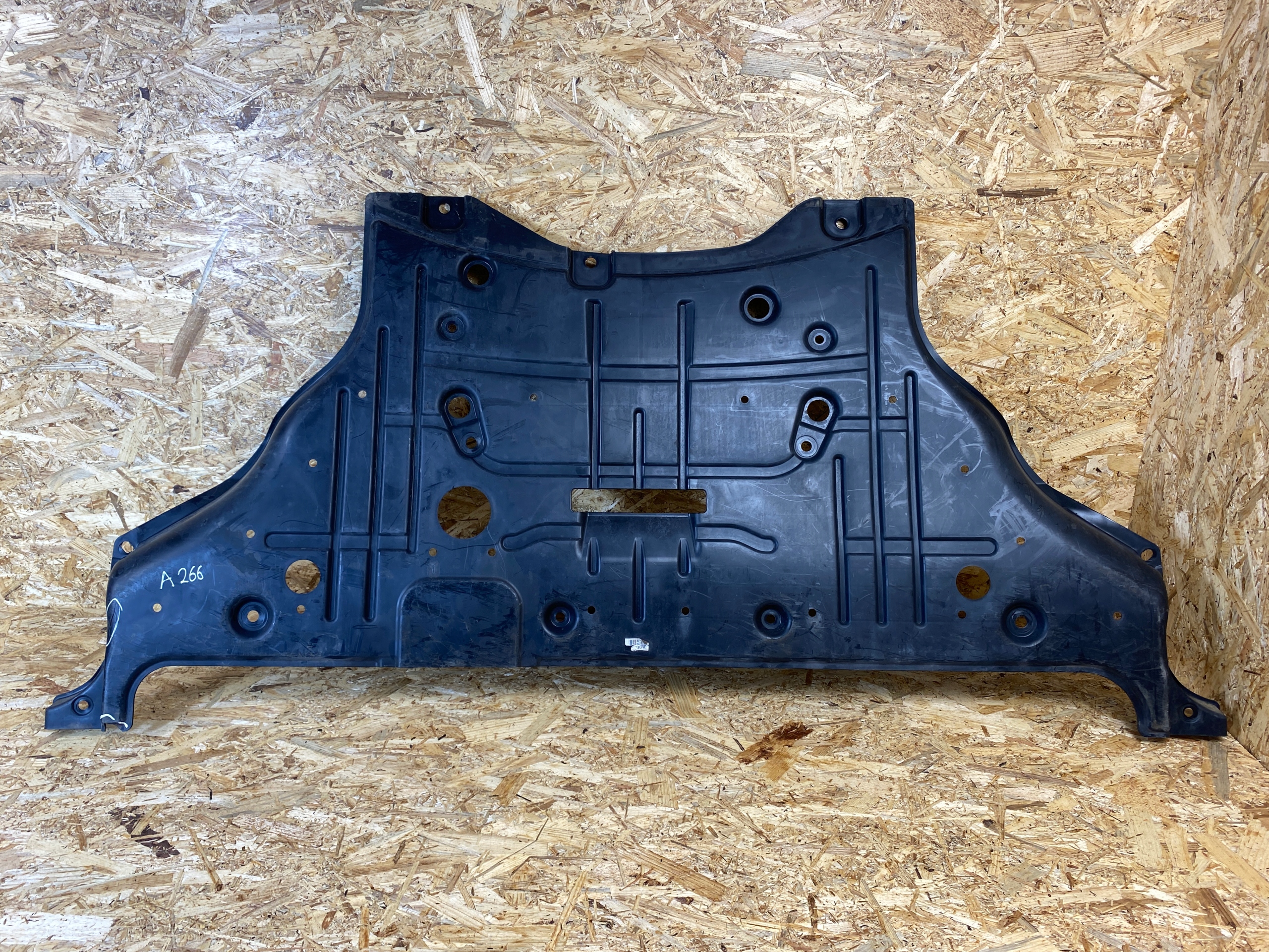 PŁYTA OSŁONA PODŁOGA POD SILNIK KIA NIRO II 84292-A0000 2022-