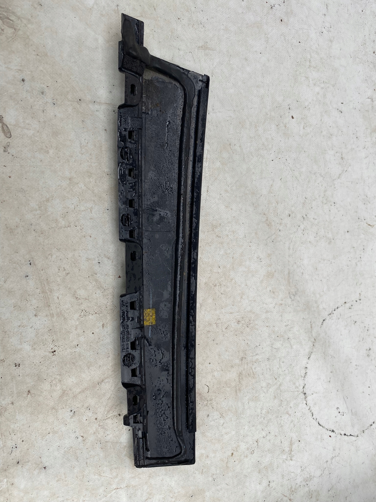 FORD EDGE II MK2 16- moulding frame door left front vertical FT4B-R20899