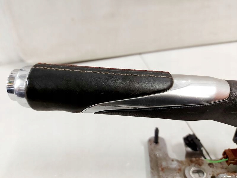 CITROEN DS3 DŹWIGNIA HAMULCA RĘCZNEGO SKÓRA 98062964JH Producent części Citroen OE