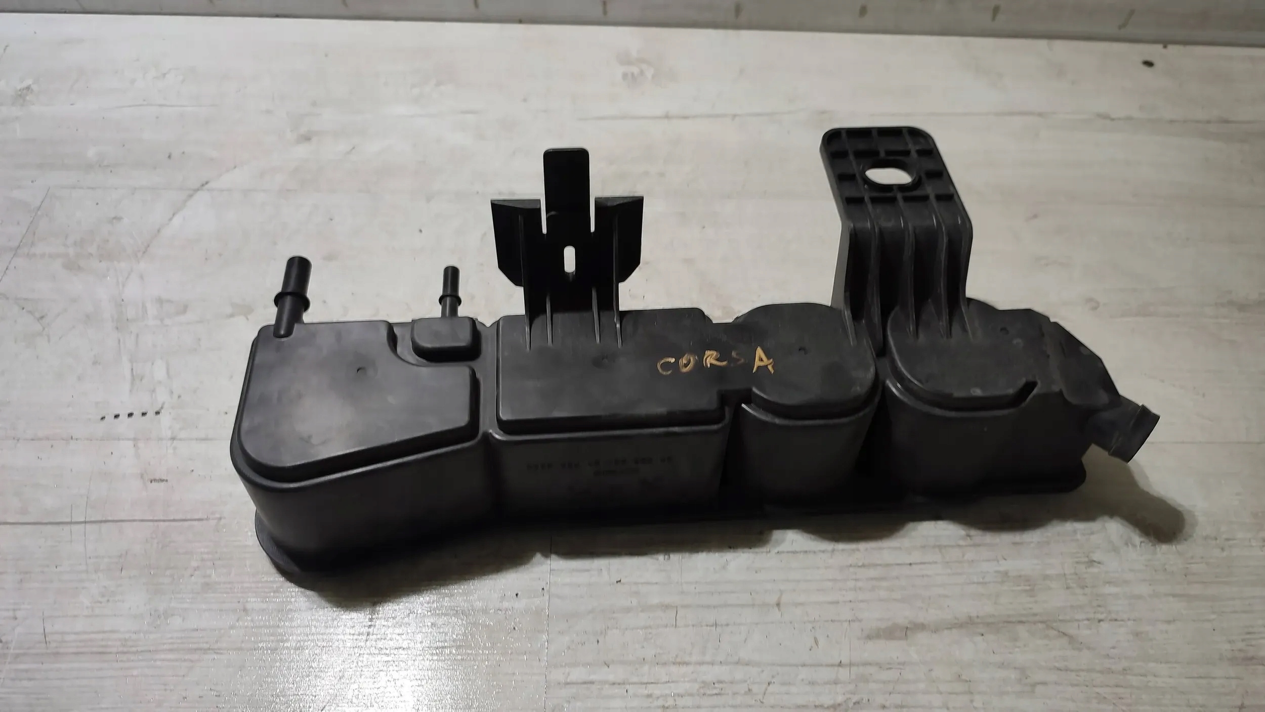 Opel Corsa F 1.2 22r. carbon filter