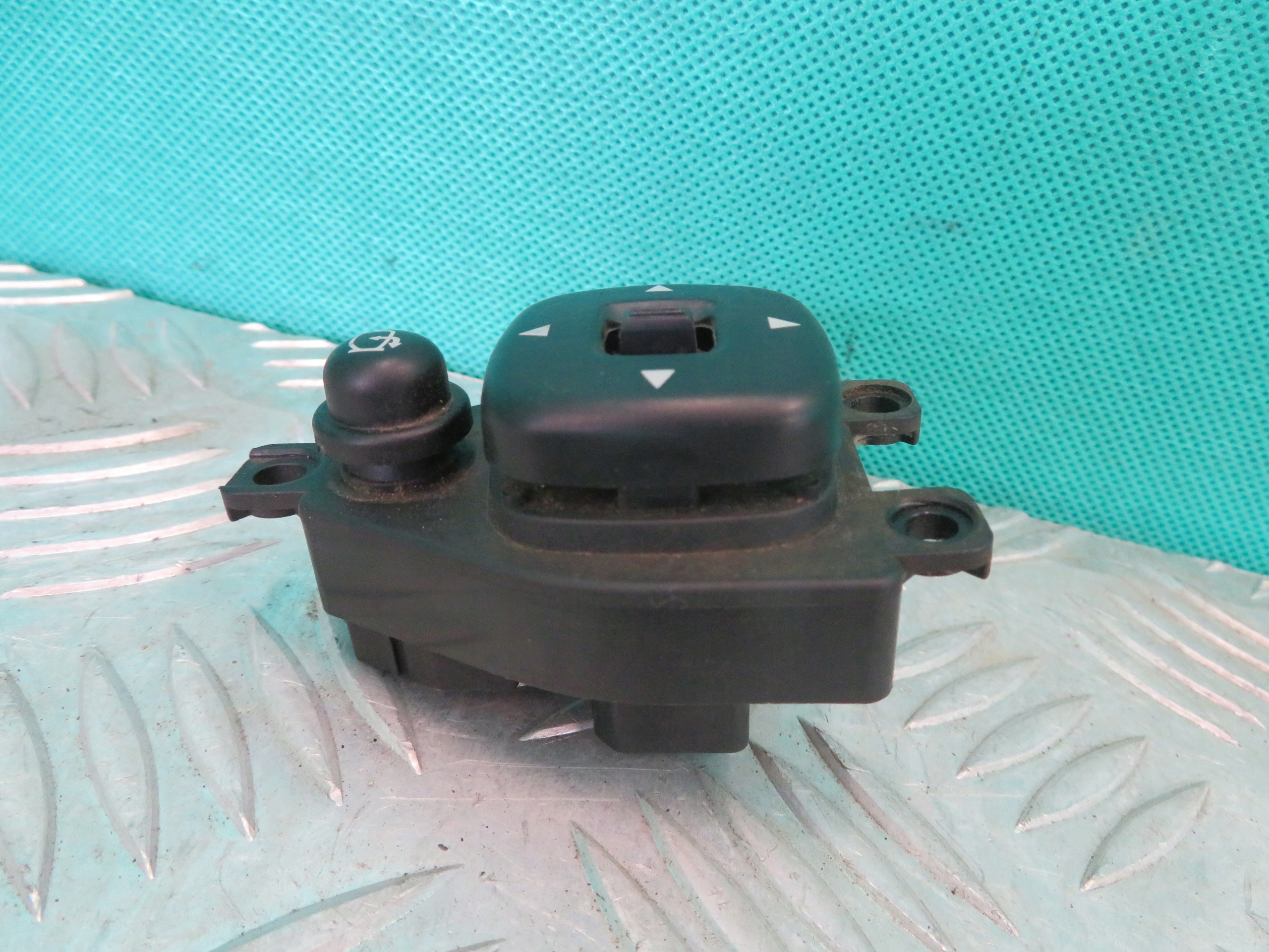 mirror control switch button FORD RANGER IV 18R