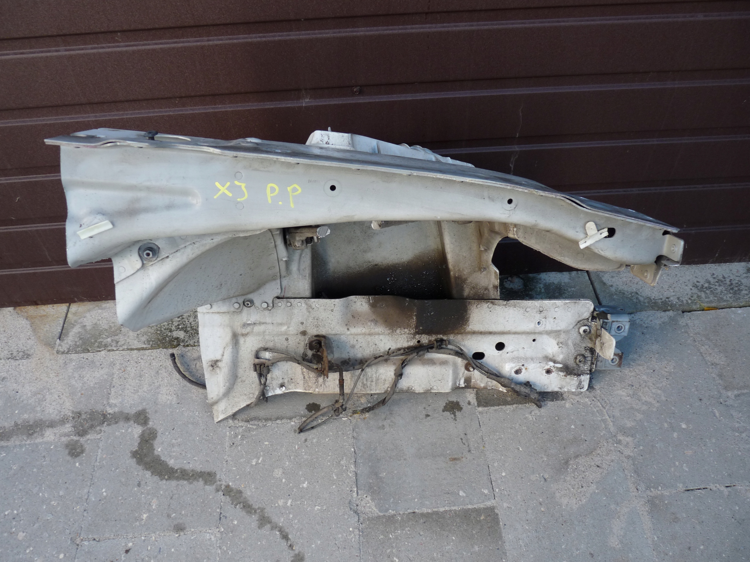 JAGUAR XJ X351 ЛОНЖЕРОН ЧЕТВЕРТИНА ПРАВИЙ ПЕРЕД