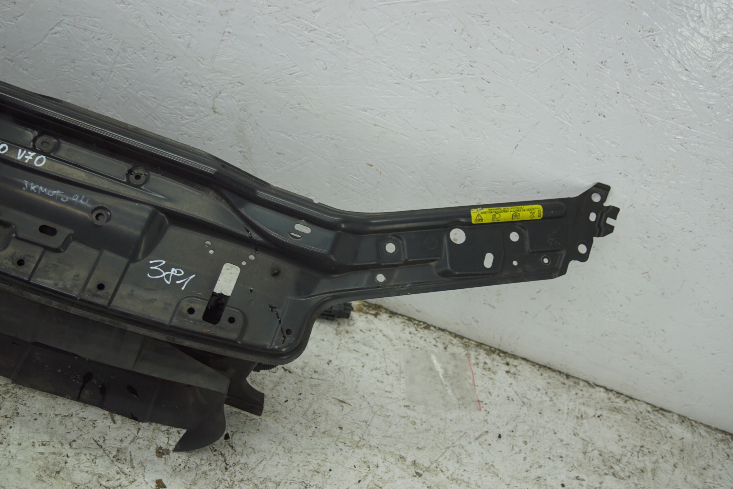 support panel for radiators pillar iron VOLVO V70 XC70