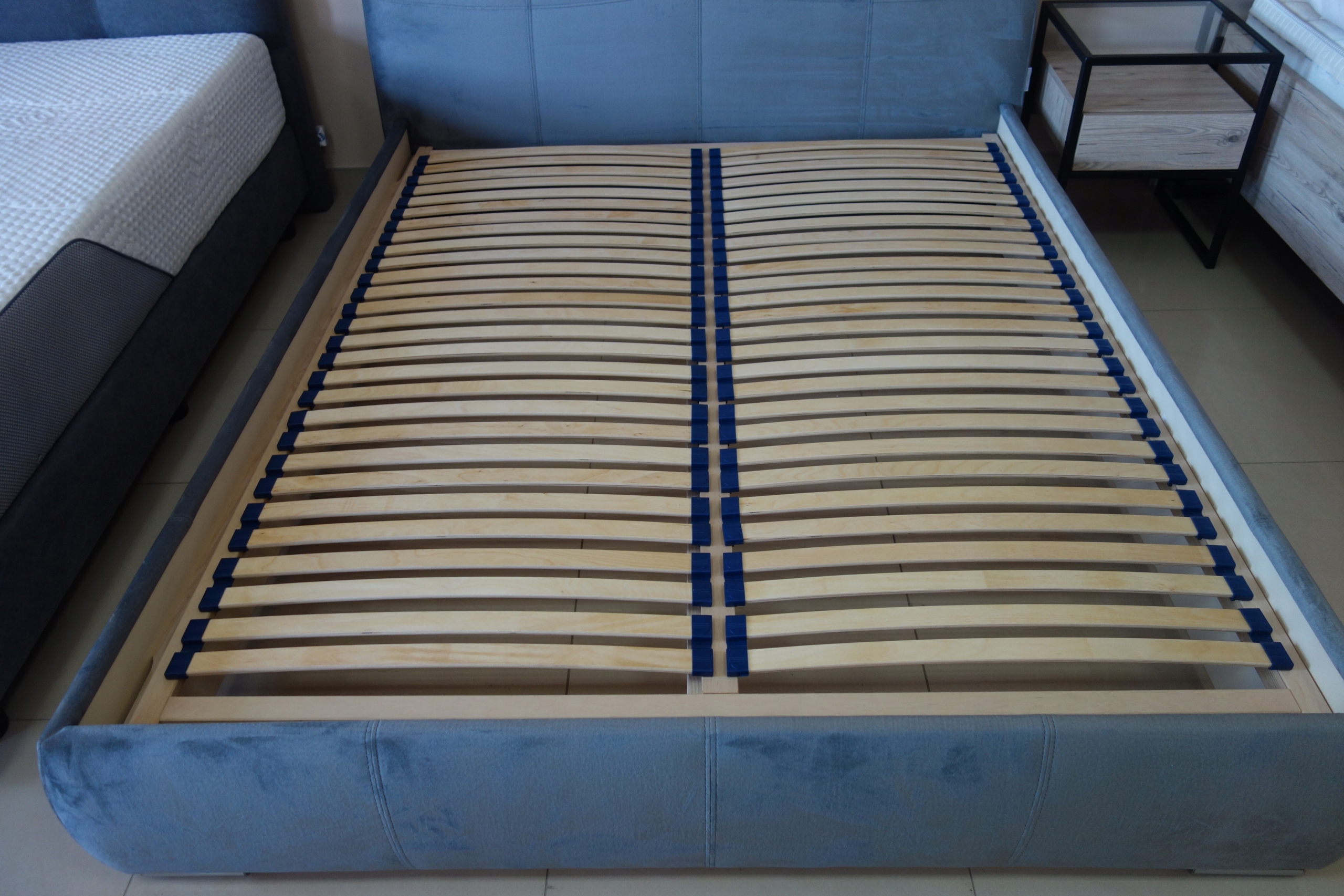 Stelaż elastyczny pod materac DUO 160x200 cm Waga produktu z opakowaniem jednostkowym 18 kg