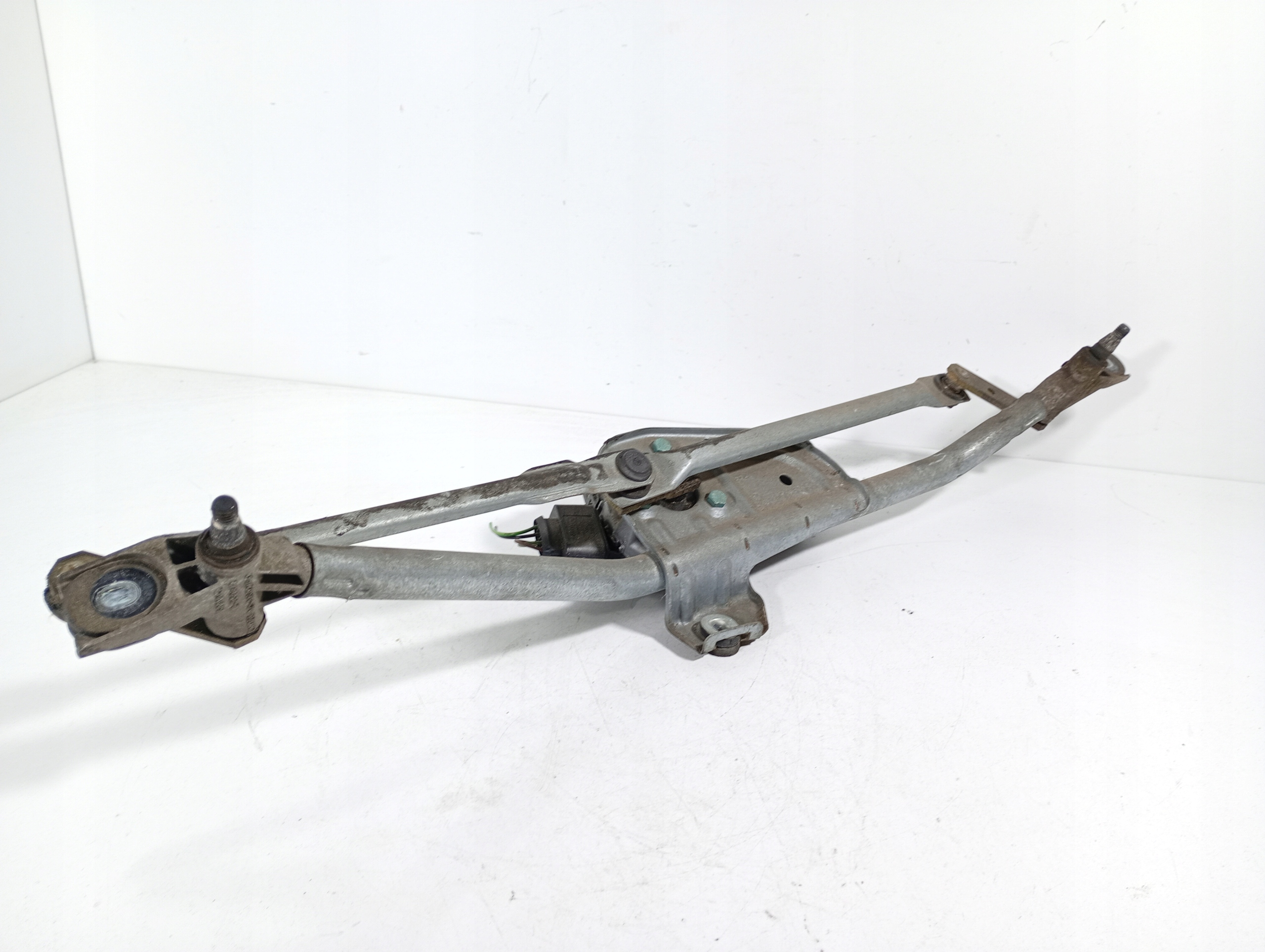 VW PASSAT B5 FL 00-05 Wischergestänge OE 8D1955605B
