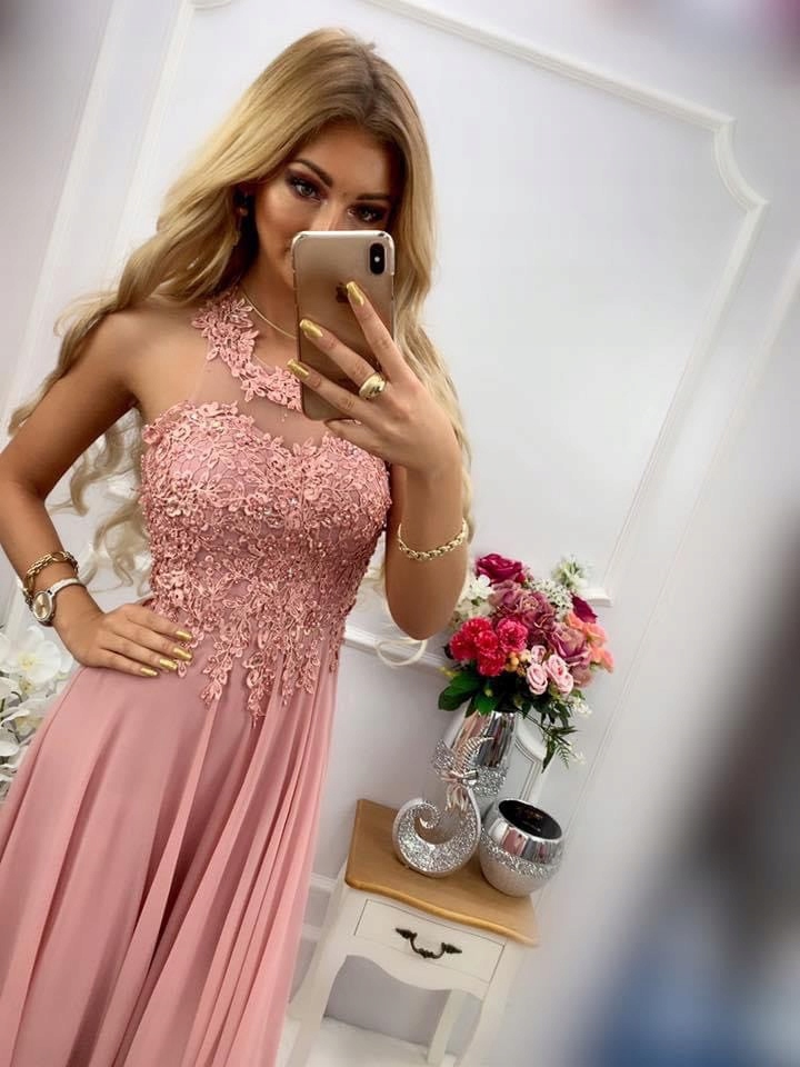 Růžové večerní Šaty Model "venus" velikost 42