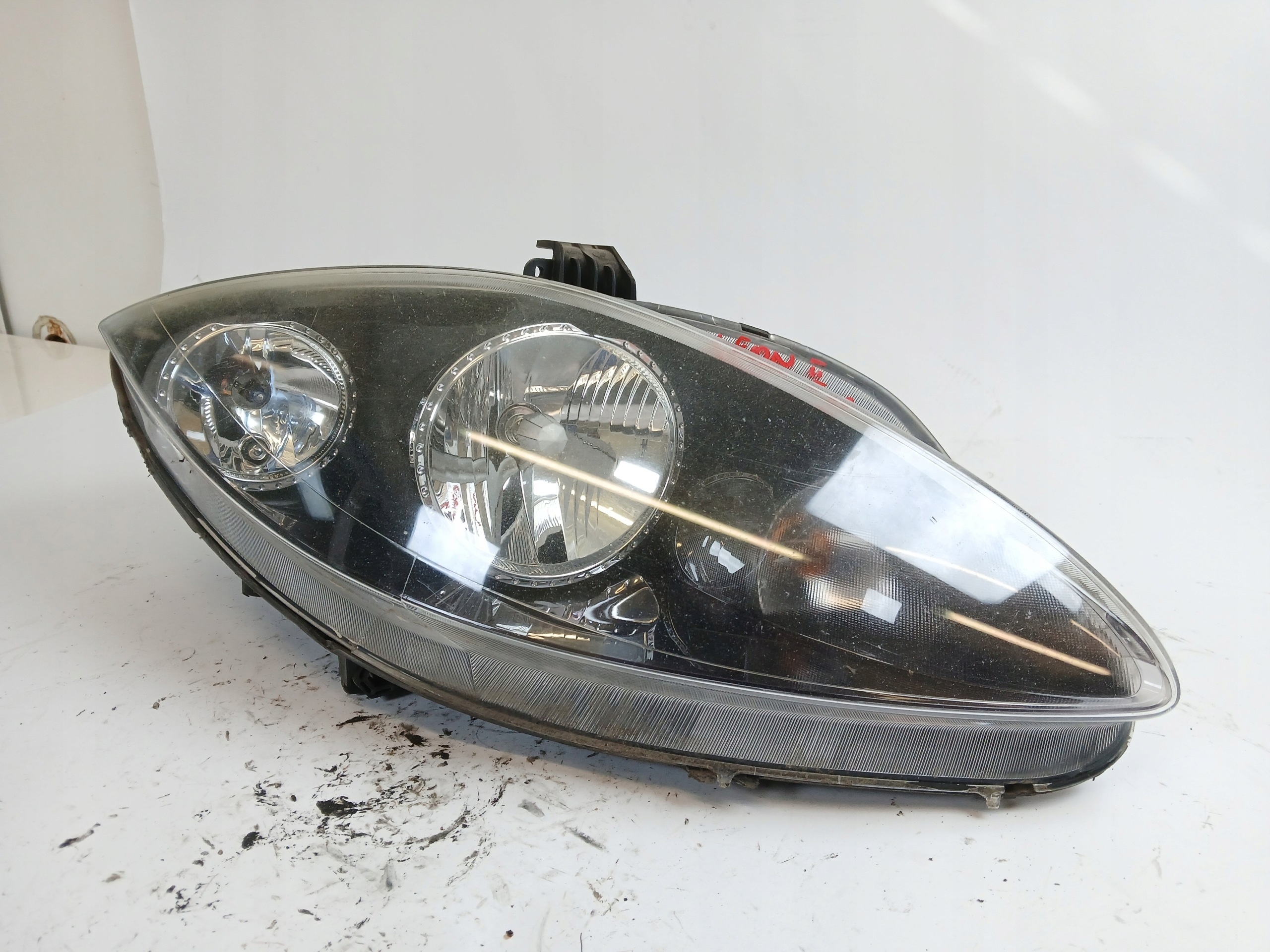 SEAT LEON II light right front 5P1941030C nice