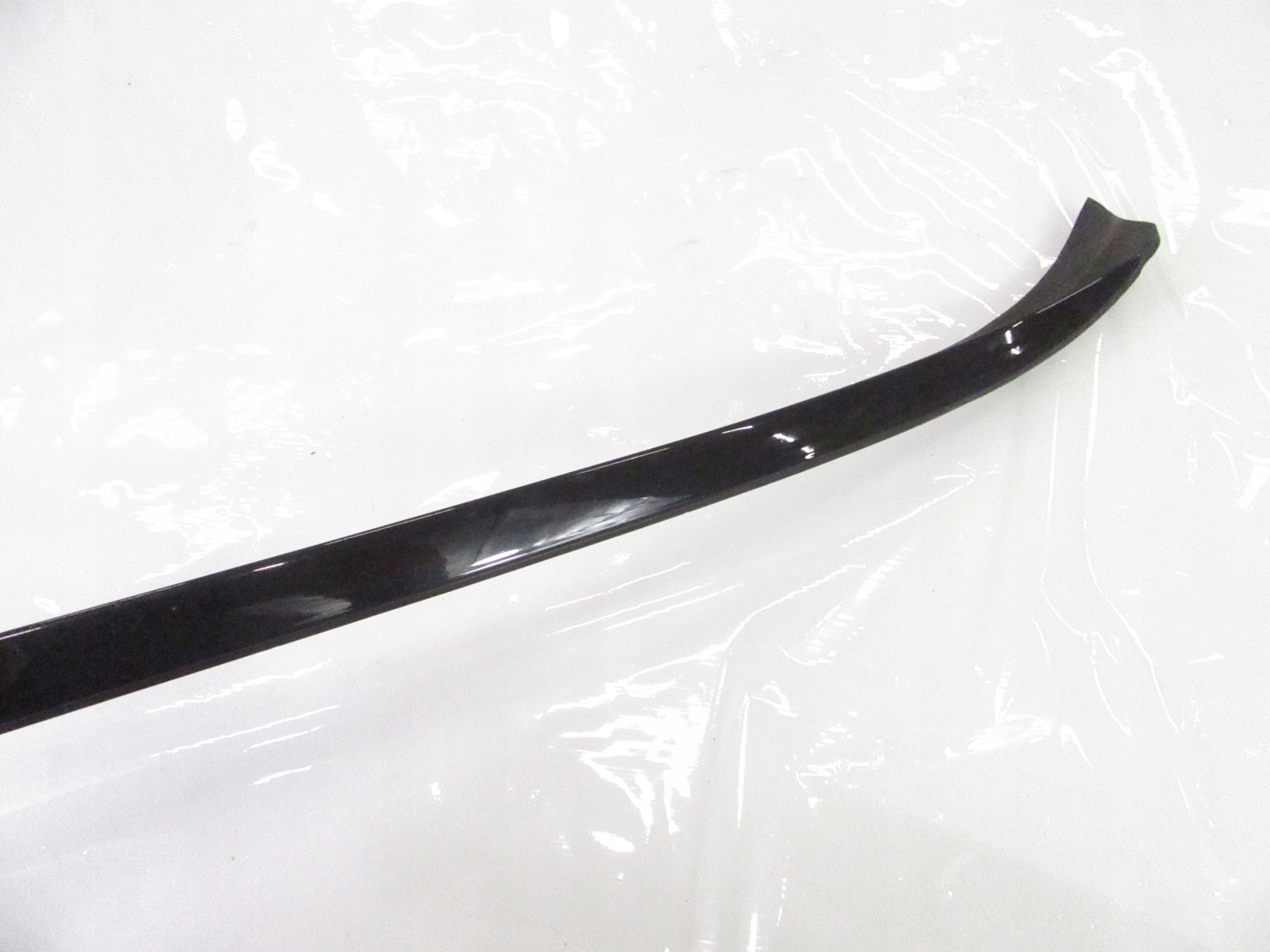 moulding cover windows dust wode przyszybowa right BMW e90 e91 475
