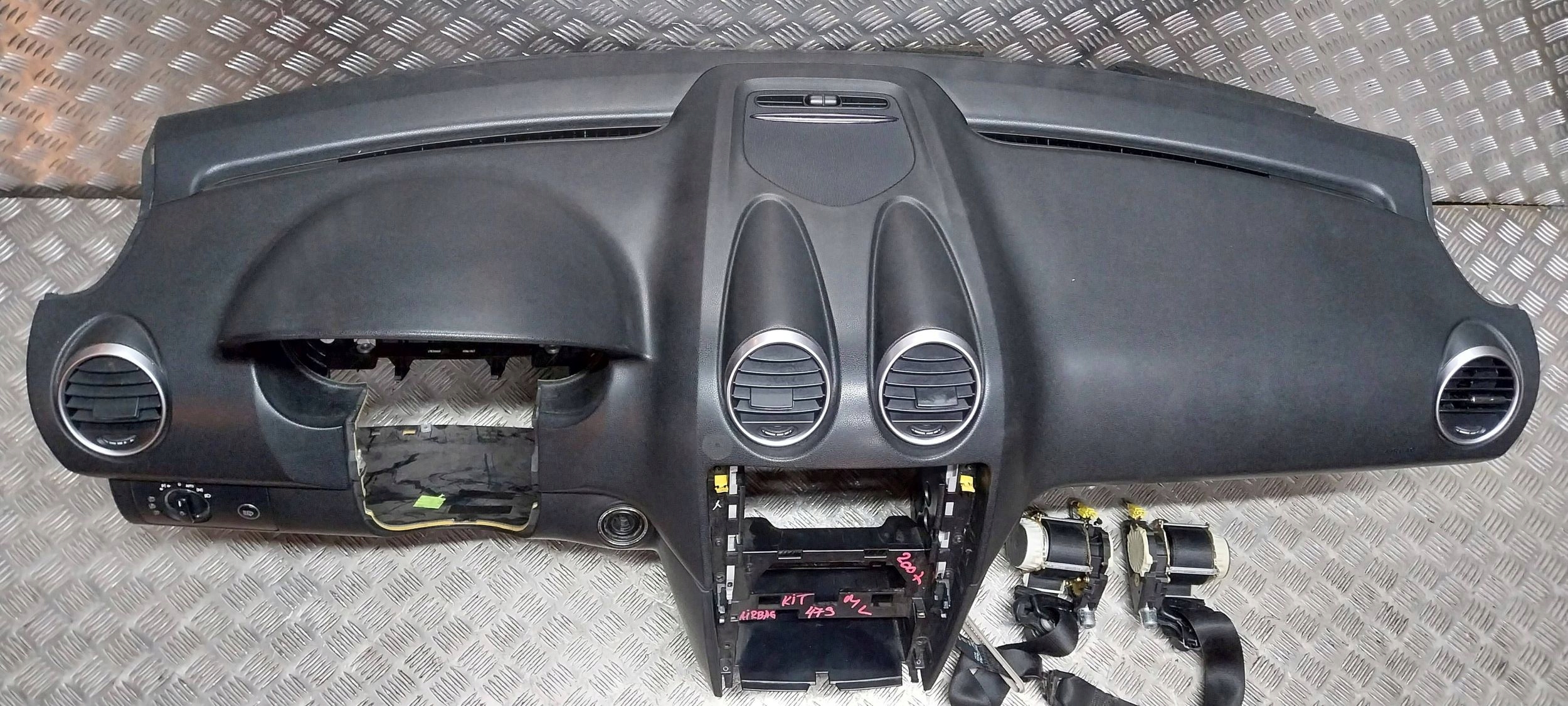 console dashboard instrument panel MERCEDES ML W164 05