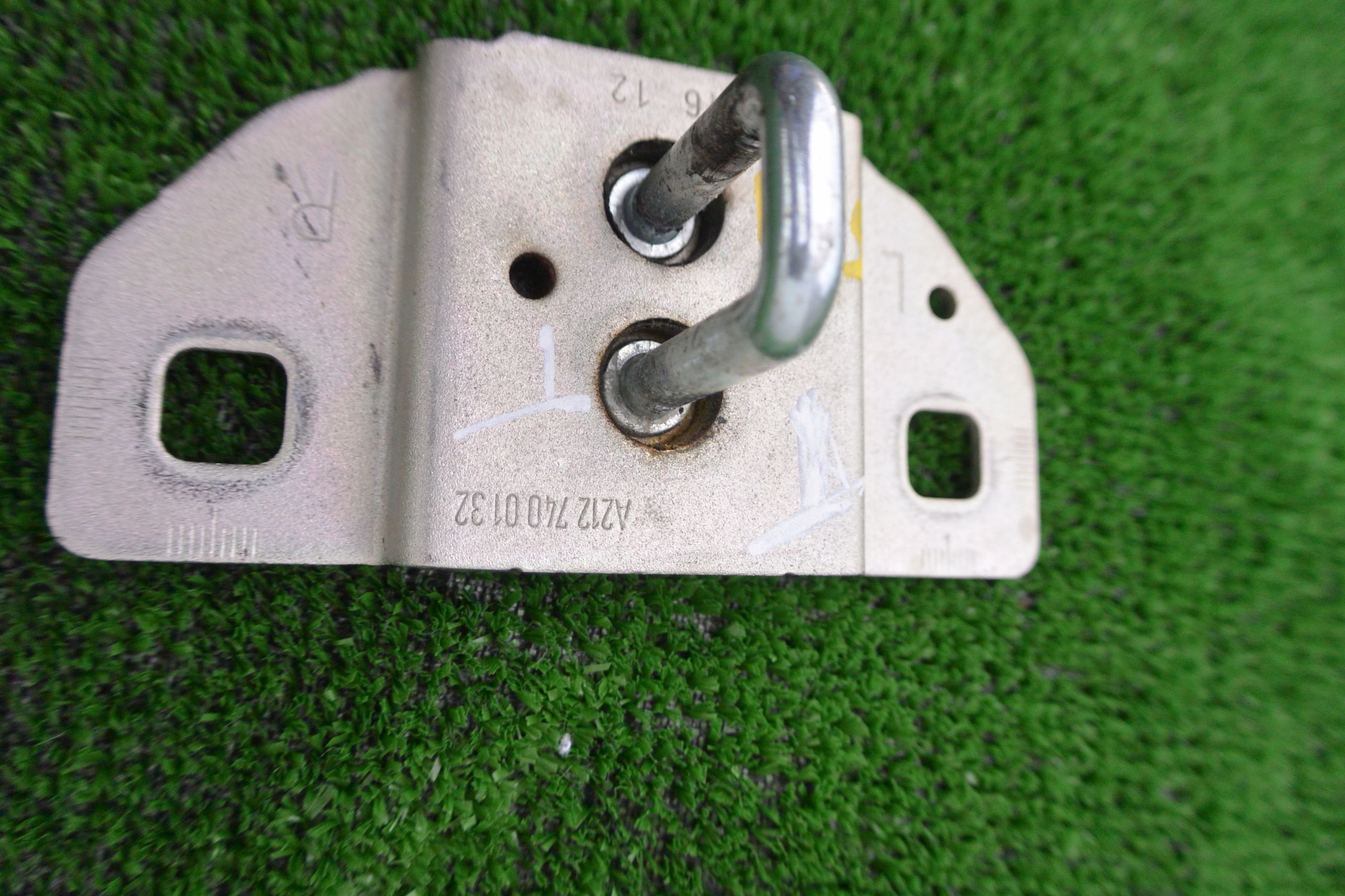 RYGIEL lock bonnet rear part TESLA MODEL S 12-16