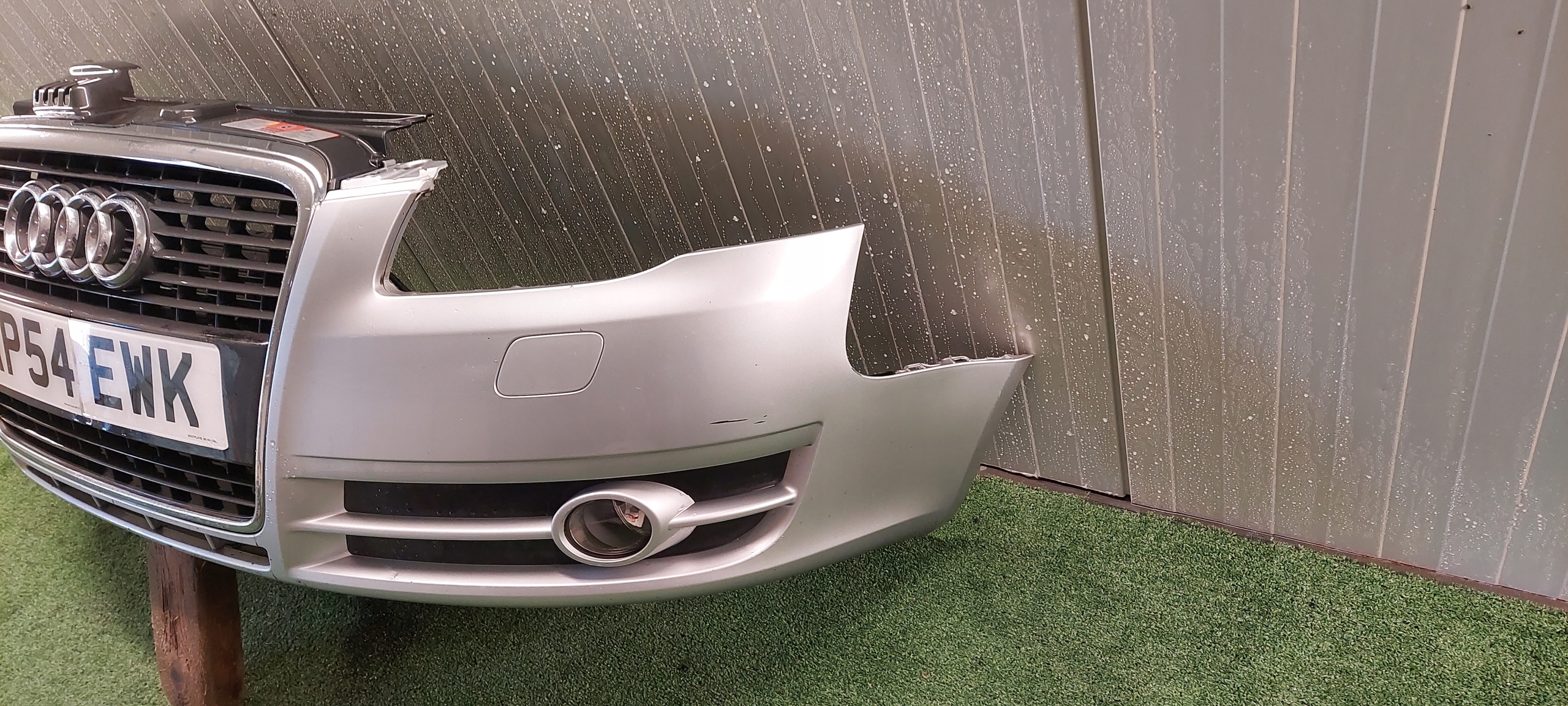 bumper front complete AUDI A4 B7 washers LAK: LY7W