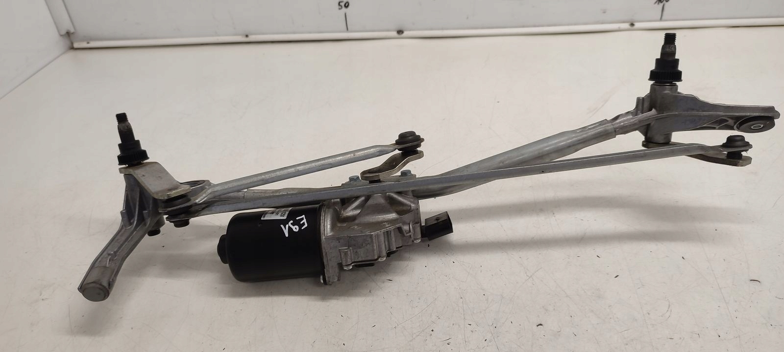 mechanismus stěračů BMW E91 2,0