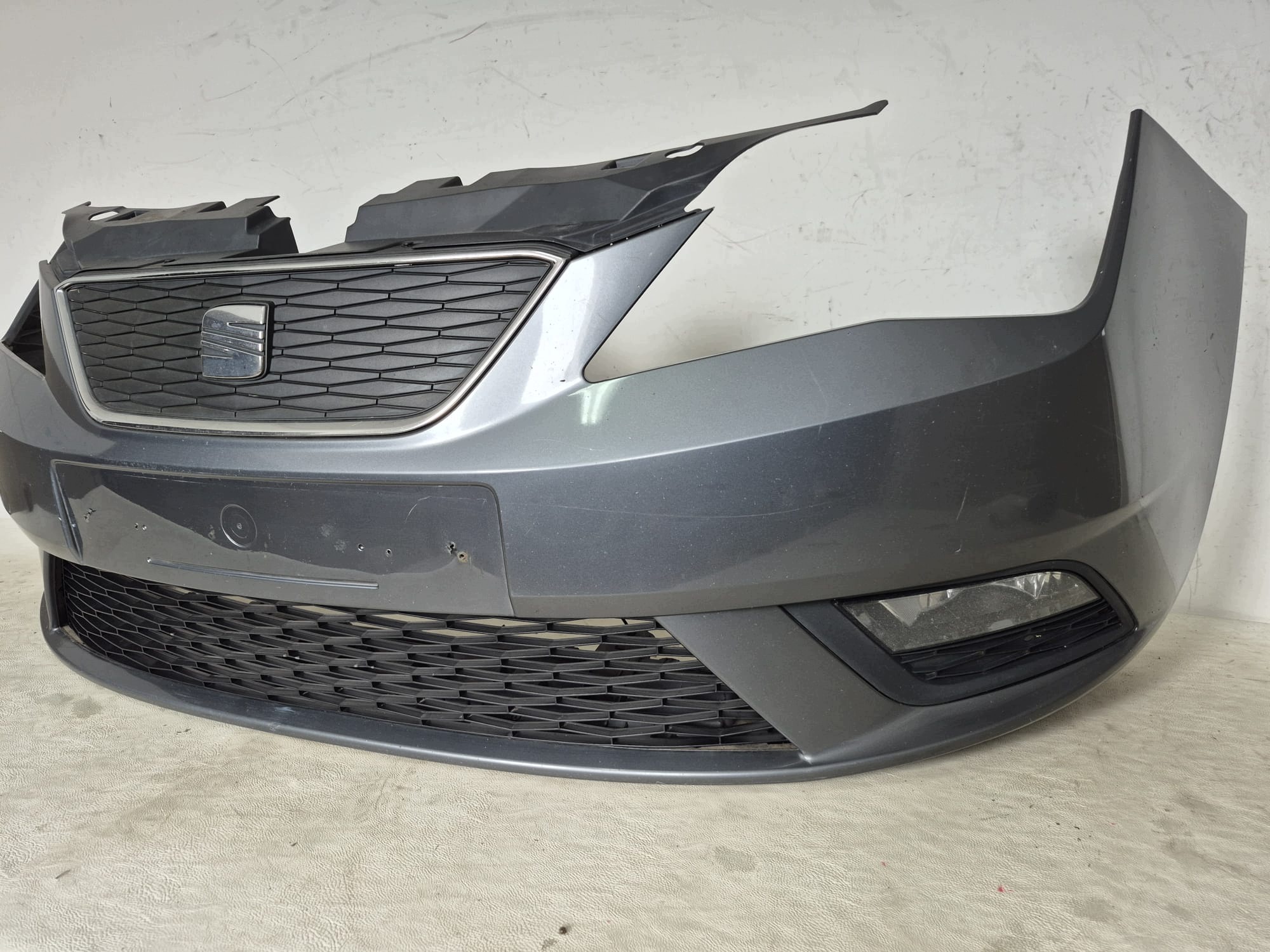 SEAT IBIZA IV 6J LIFT 12- bumper front front without DZIUR LAK.LX7R