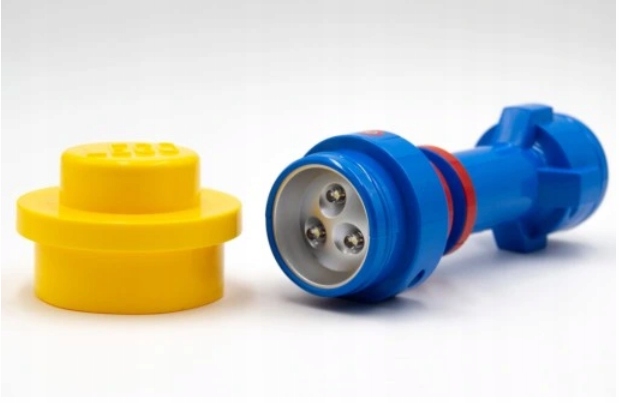 LEGO CLASSIC LAMPKA LATARKA LED DO RĘKI FL5 NIEBIESKA Wiek dziecka 6 lat +