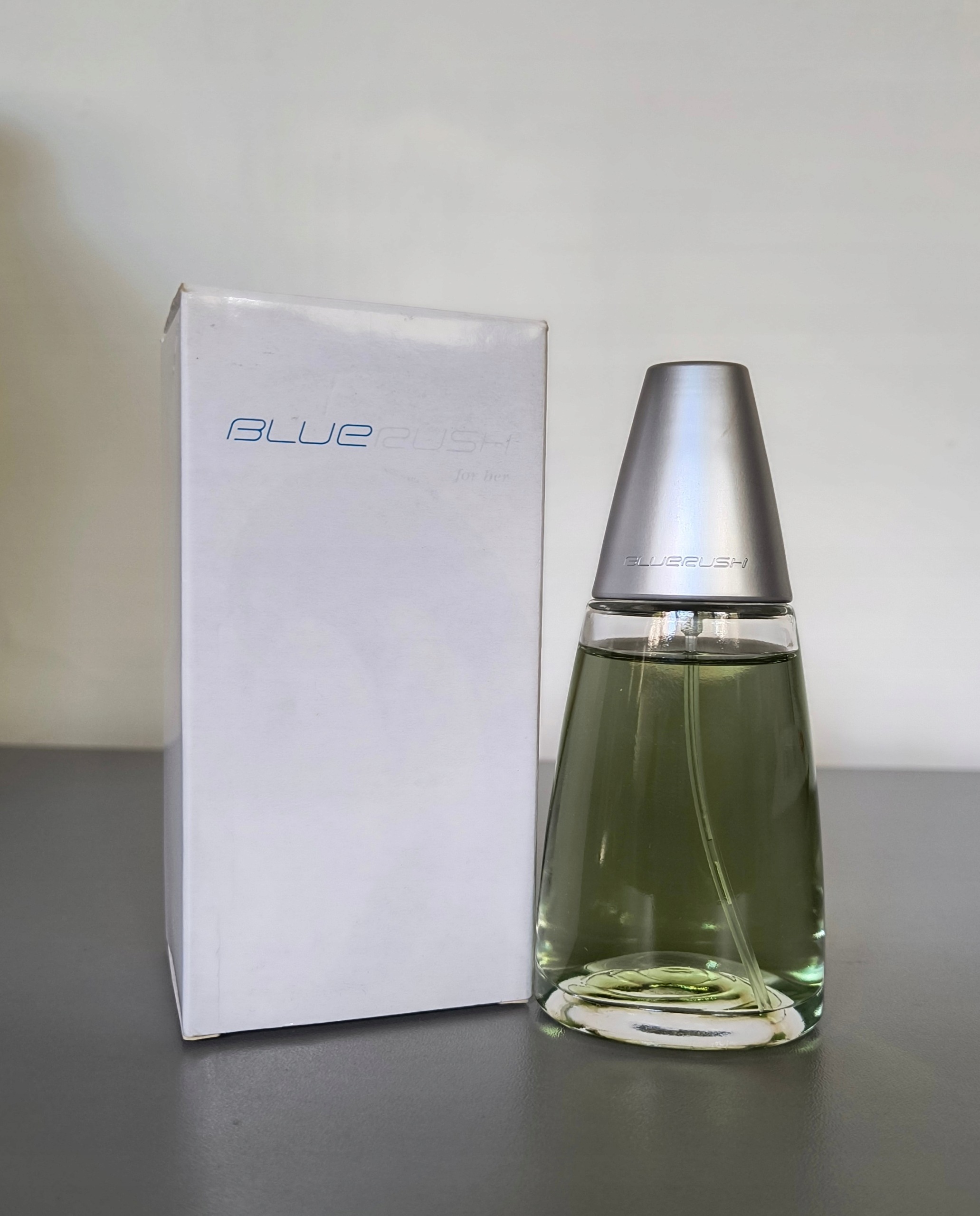 Woda toaletowa Blue Rush for Her Avon