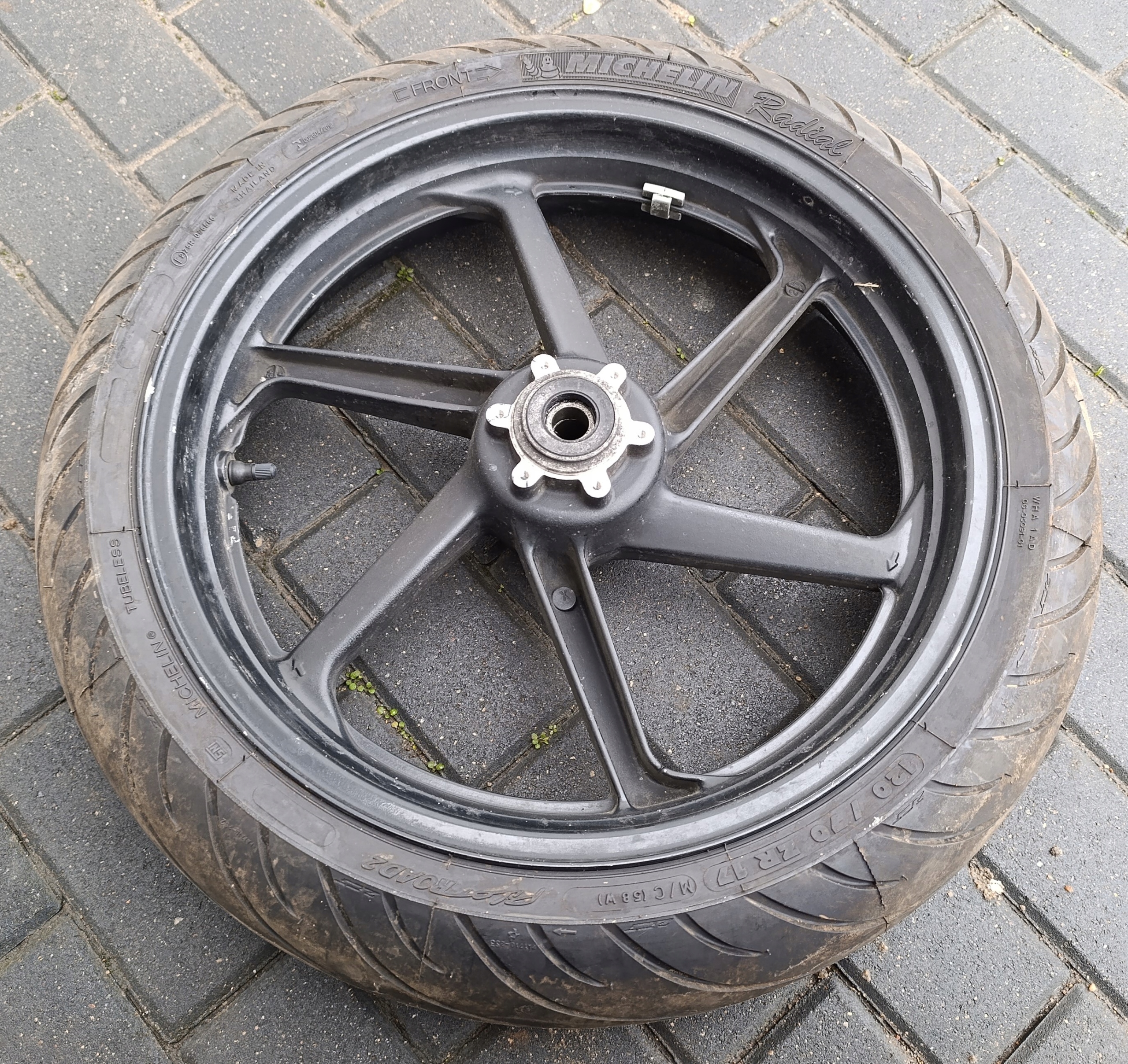 HONDA VFR800 VFR 800 RC46 FI FELGA KOŁO kompletne przód 17" z oponą Kod producenta sadfgh