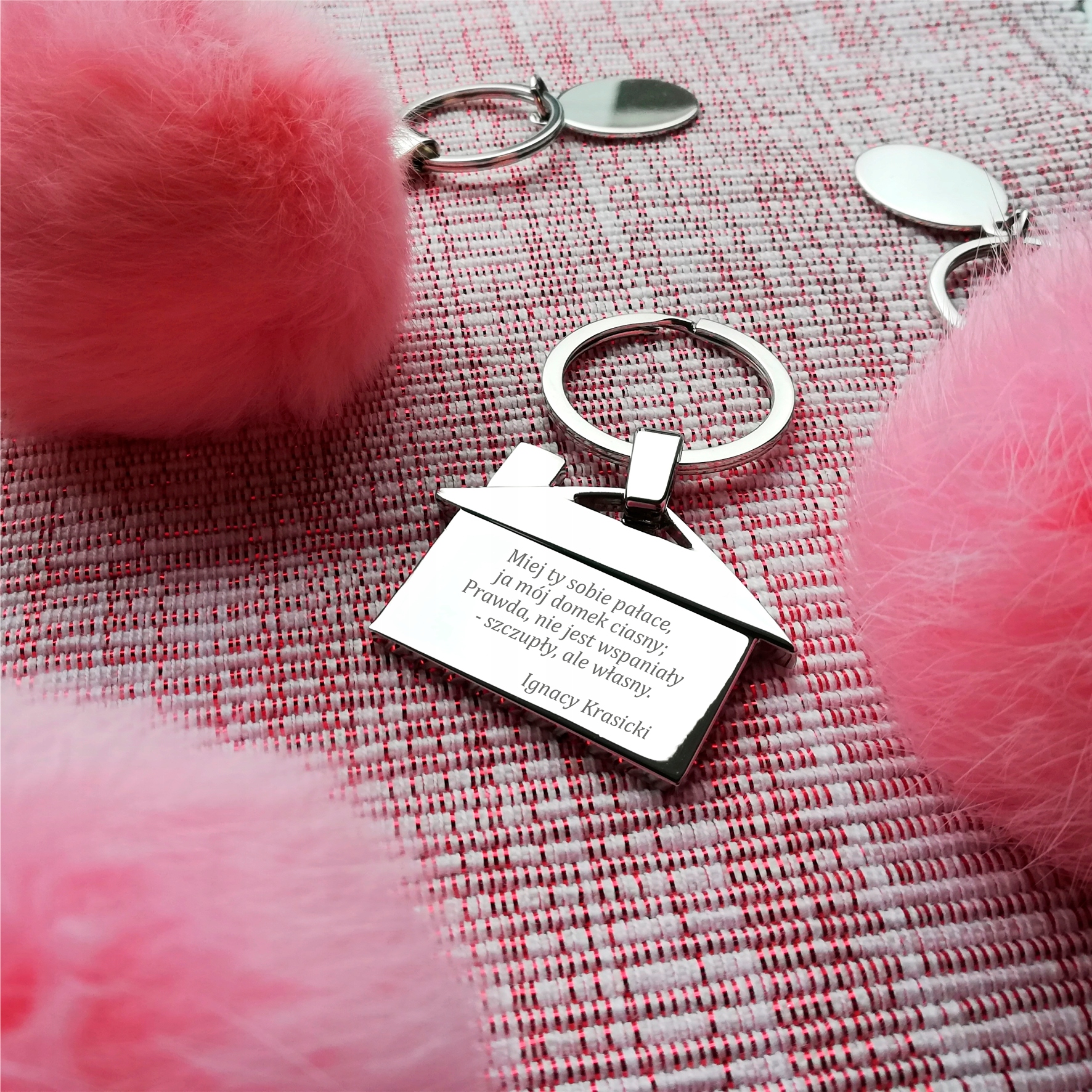 Brelok do kluczy DOM domek + GRAWER dwustronny Liczba sztuk w ofercie 1 szt.