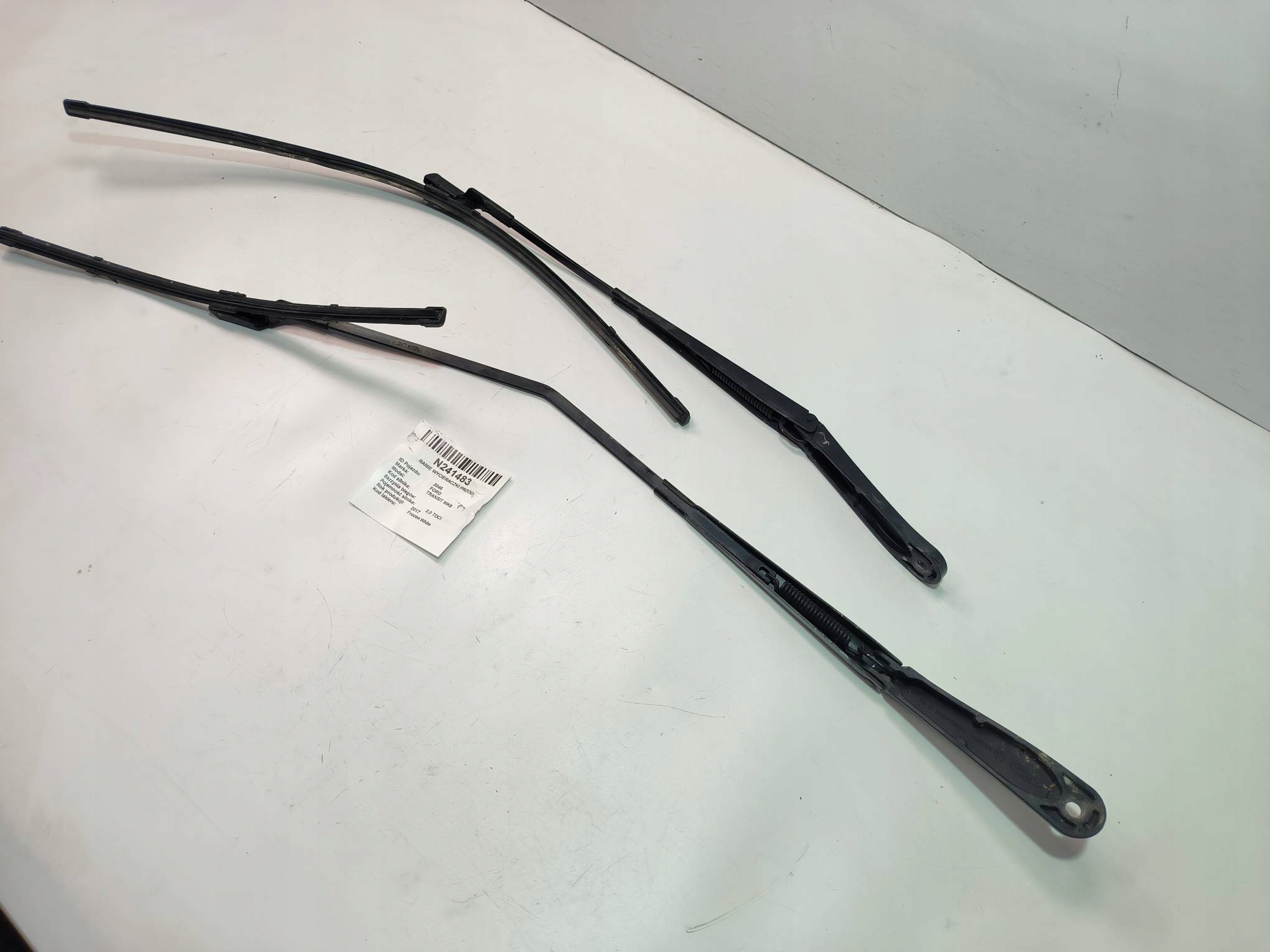wiper arm front BK3117526FD FORD TRANSIT MK8