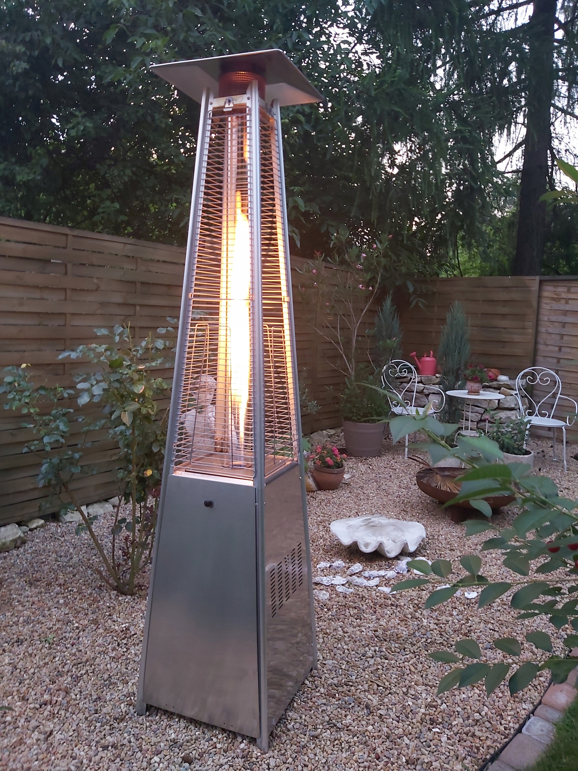 Promiennik gazowy grzewczy tarasowy CZGB-I Maksymalna moc grzewcza 13 kW