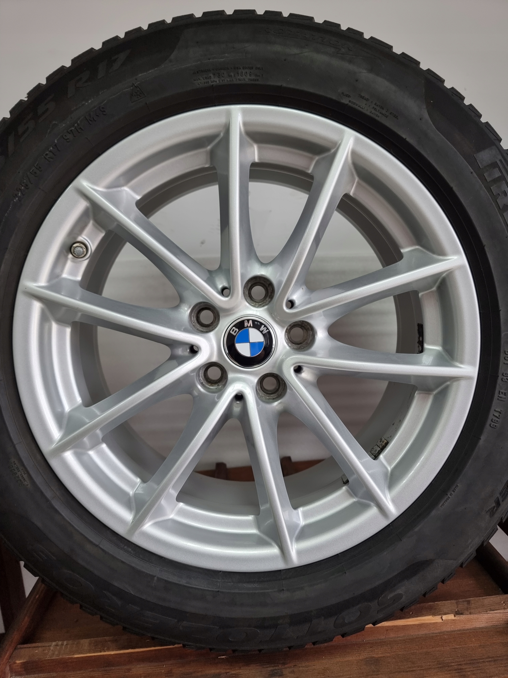 Koła BMW G30 G31 17 CALI ZIMOWE Pirelli RFT 2019 Średnica felgi 17