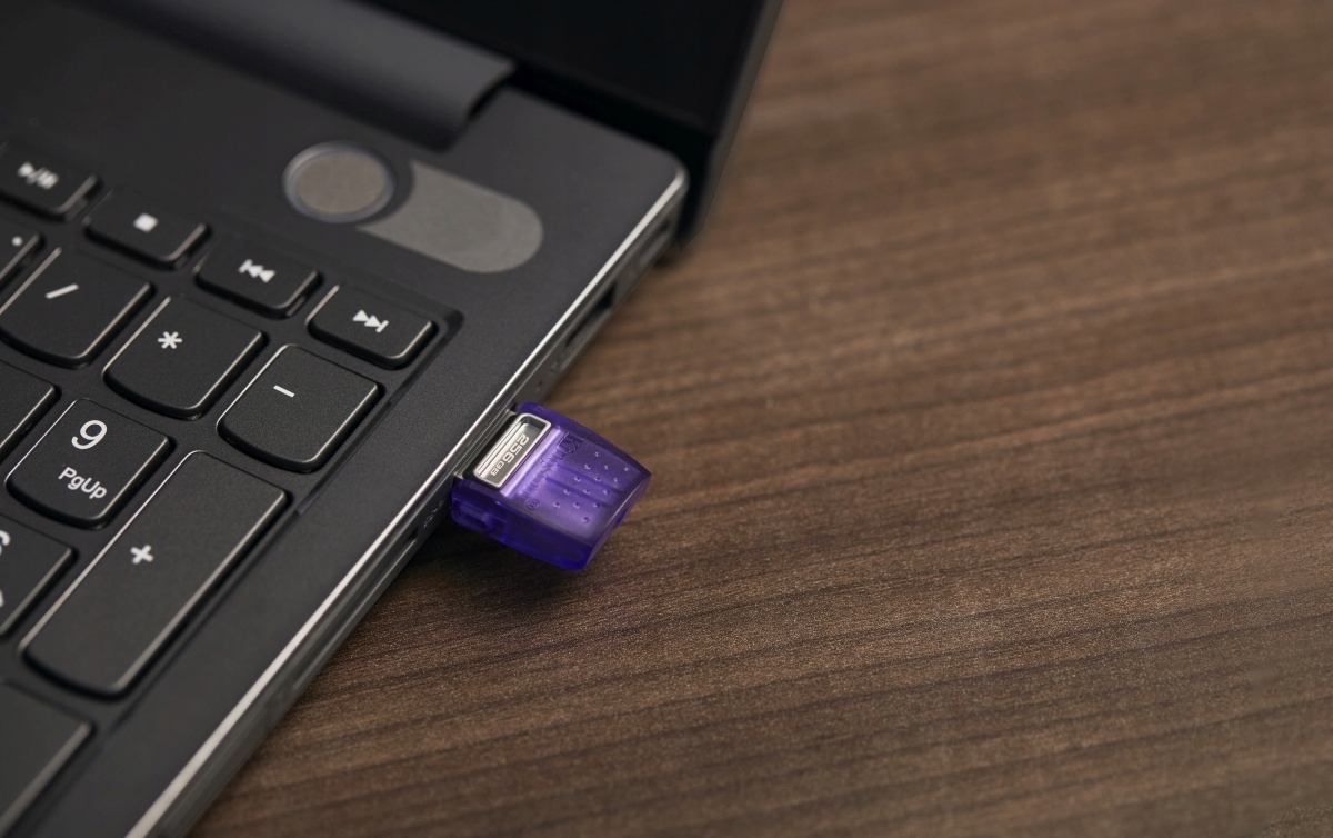 Kingston 128GB DataTraveler microDuo 3C 200MB/s dual USB-A + USB-C — 11
