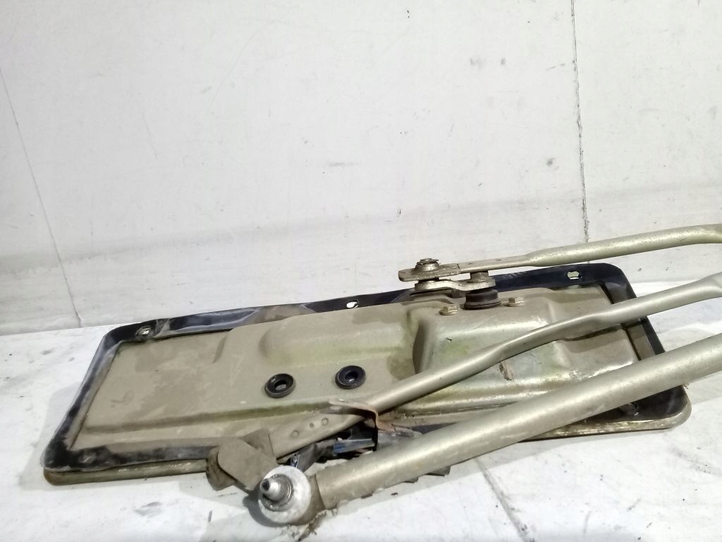 Tata Indigo wiper mechanism front