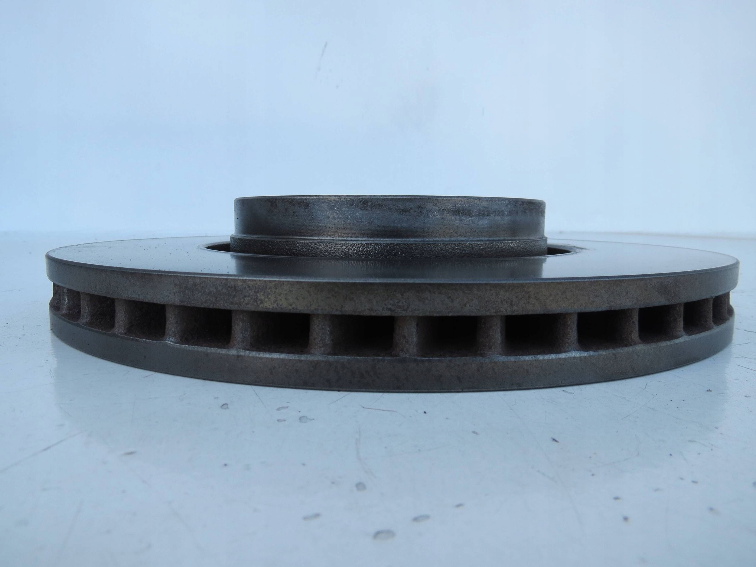 disc brake front VOLVO XC70 II CROSS AWD 2.4D 185KM 2000-2007r