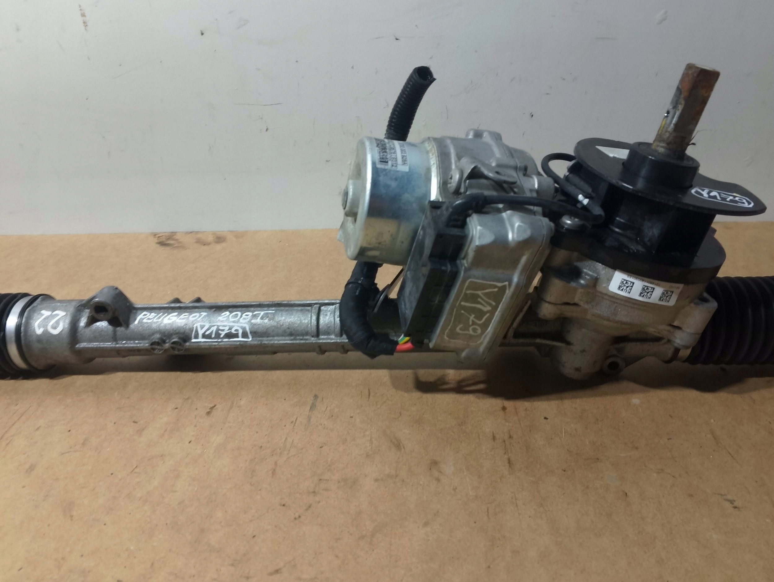 Peugeot 208 control 6820000190 (Y179)