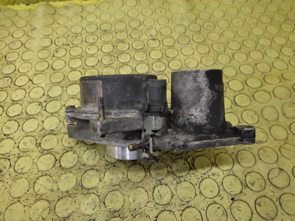 FORD MONDEO MK3 2.0 D Pompa VACUM 72245410B