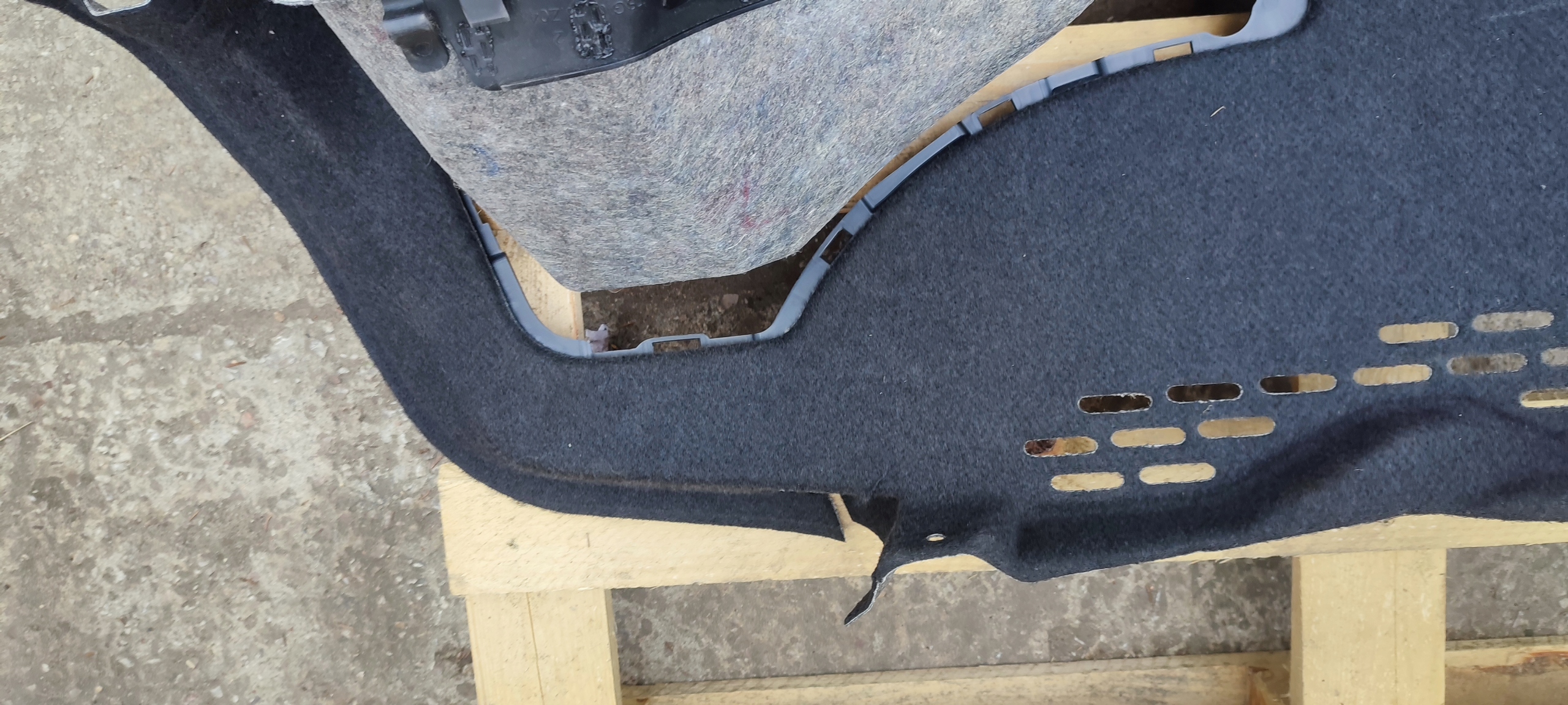 boot upholstery right Audi A4 B8 sedan 8K5863888E