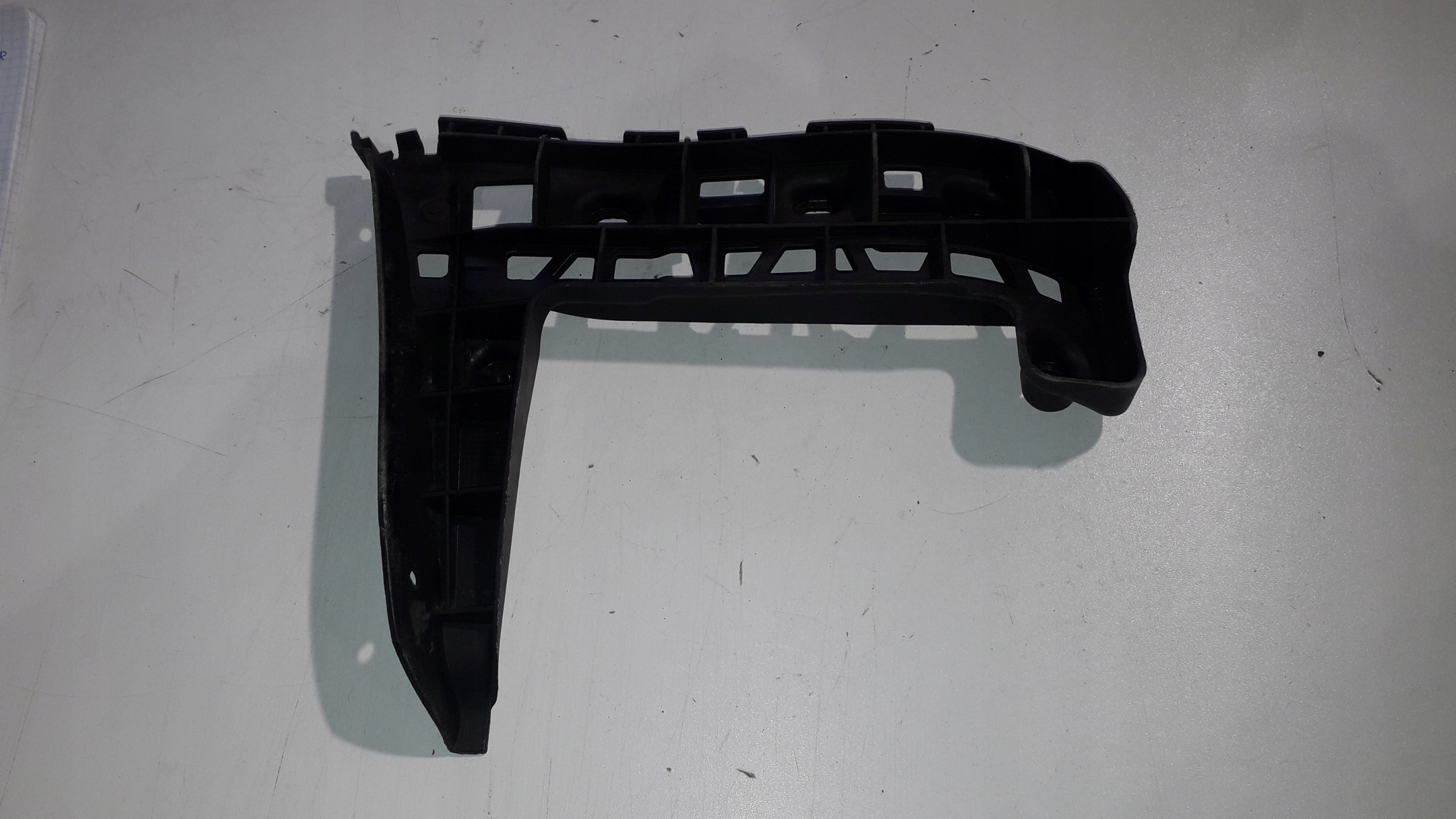 bumper bracket left rear part VW CADDY III 2K5807393B