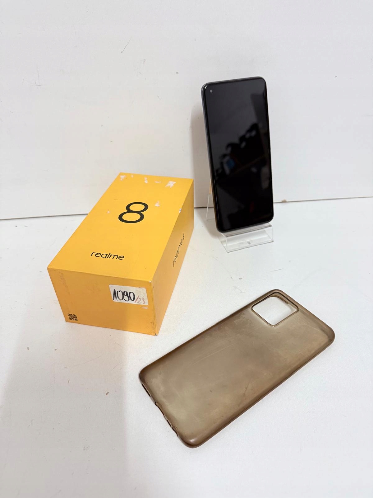 Smartfon Realme 8 GB / 128 GB 4G (LTE) srebrny