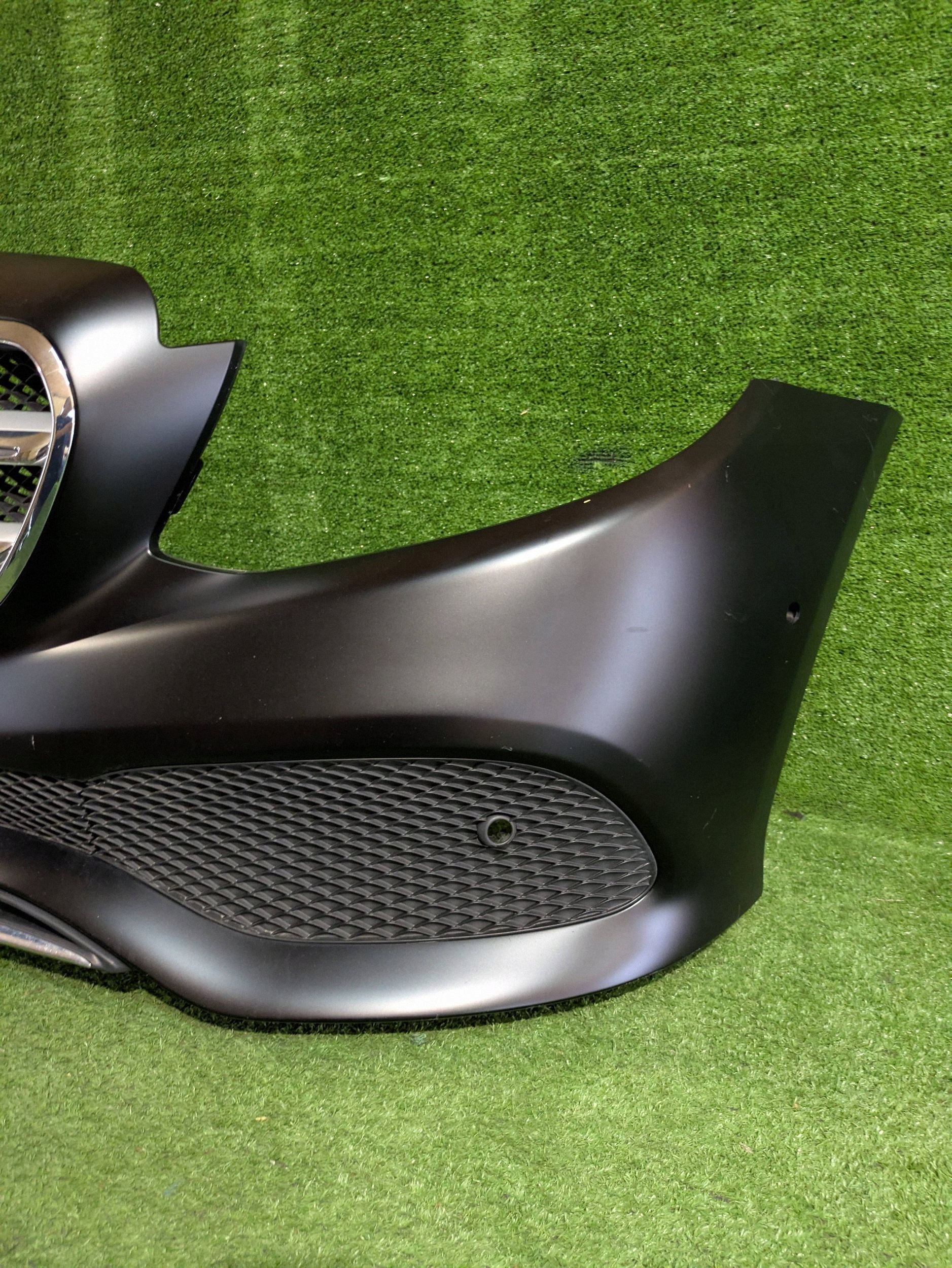 Frontstoßstange vorne MERCEDES E-KLASA W213 NR.Z9165