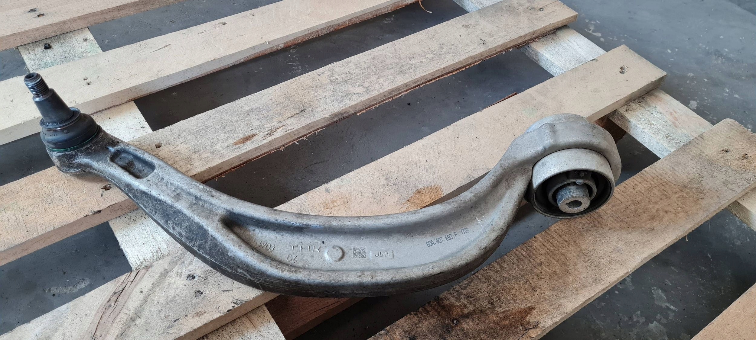 A6 C8 4K arm left front front lower 80A407695C A7 4K Q5 80A