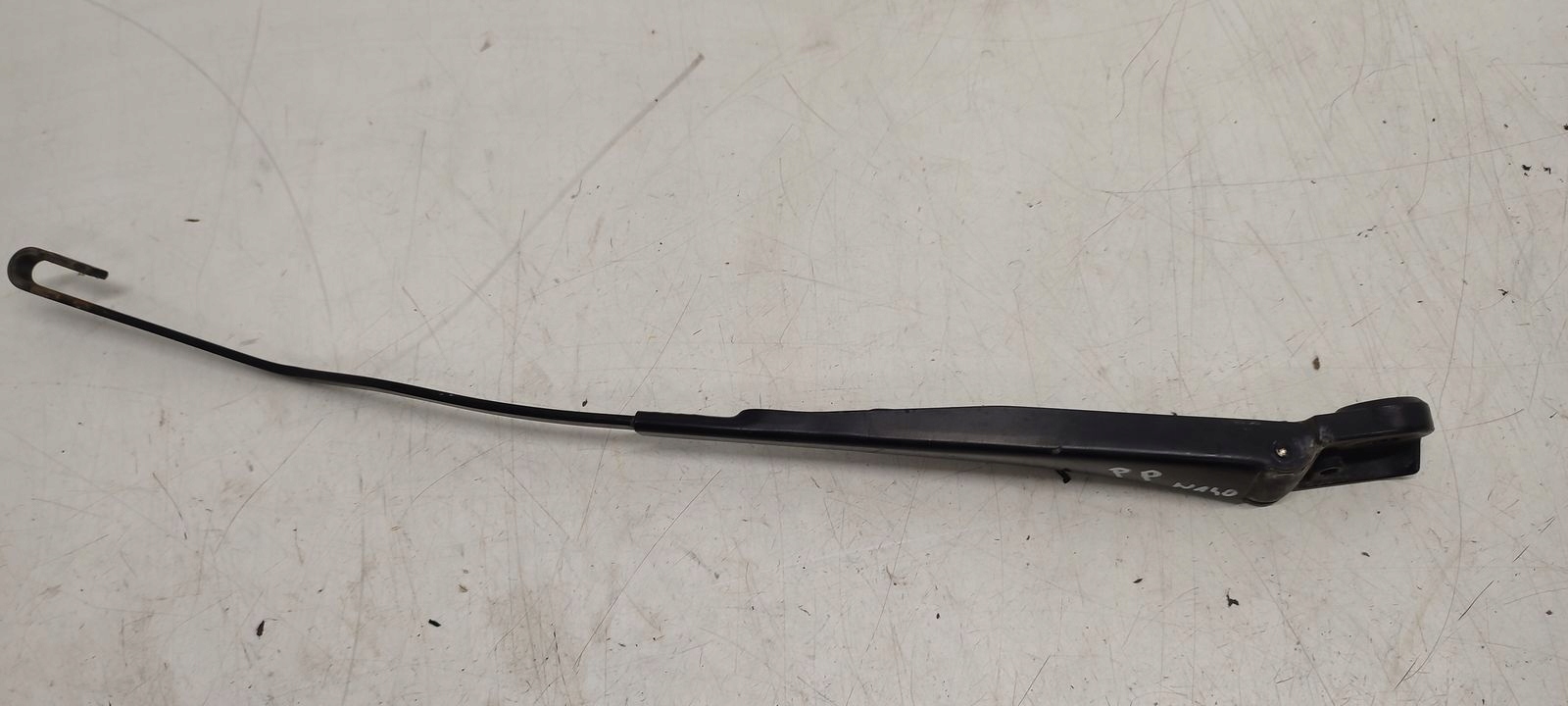 wiper arm right Mercedes W140 3,2