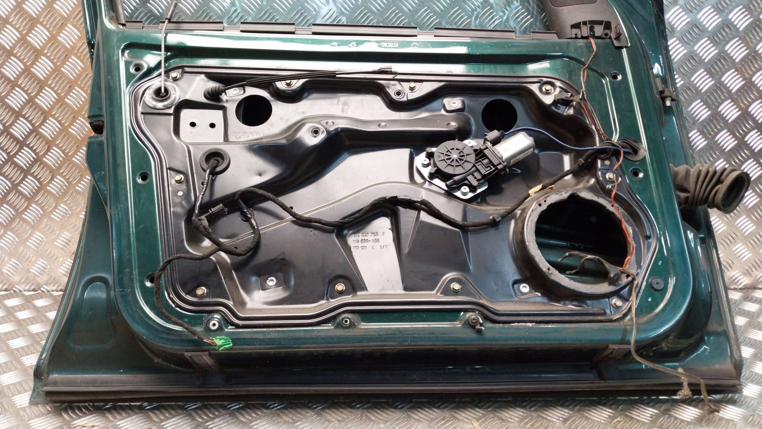 dvere predok Ľavé VW GOLF IV 97