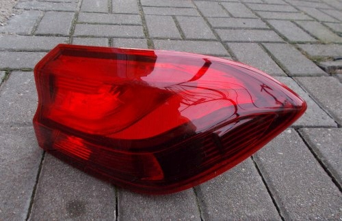 HYUNDAI I30 III HB 17+ PRAWA TYLNA LAMPA