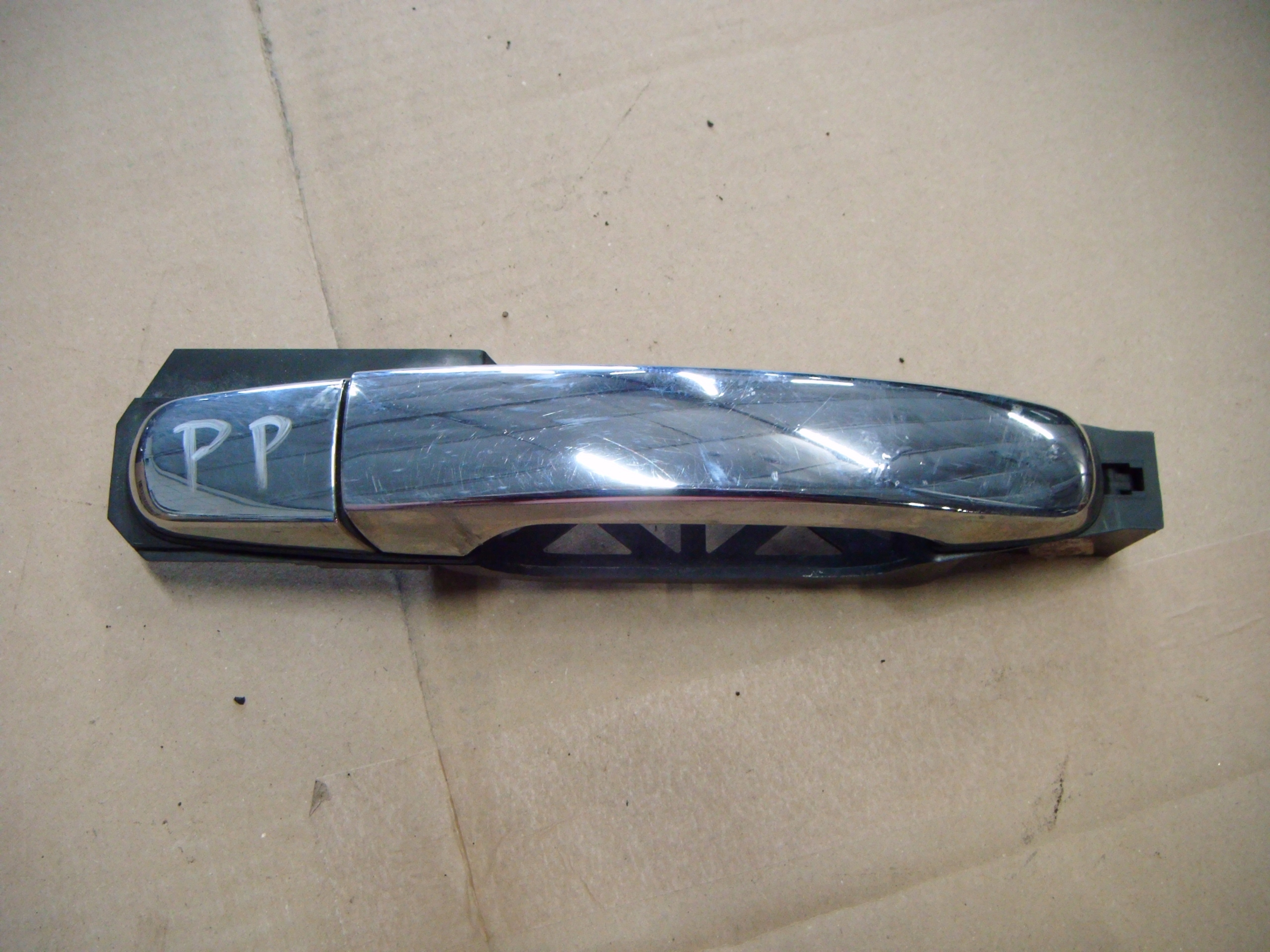 CHEVROLET HHR KLAMKA PRAWY PRZÓD