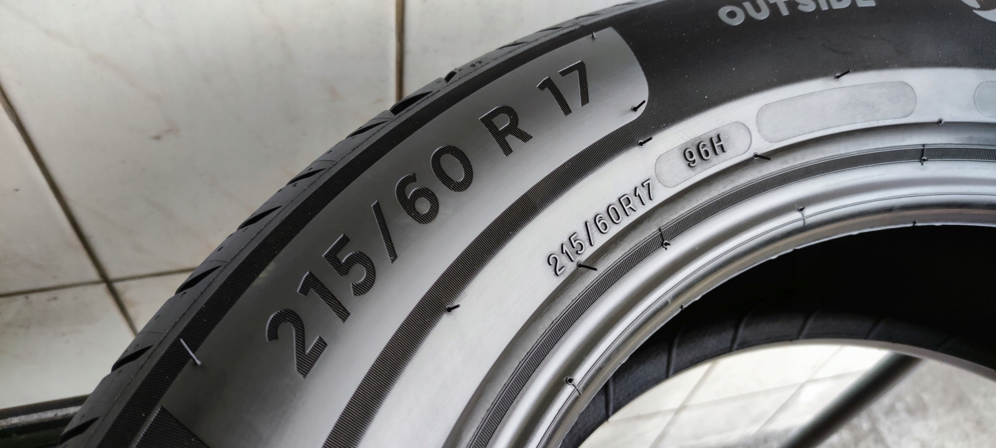 4x 215/60R17 Michelin Primacy 3 96V Model Primacy 3