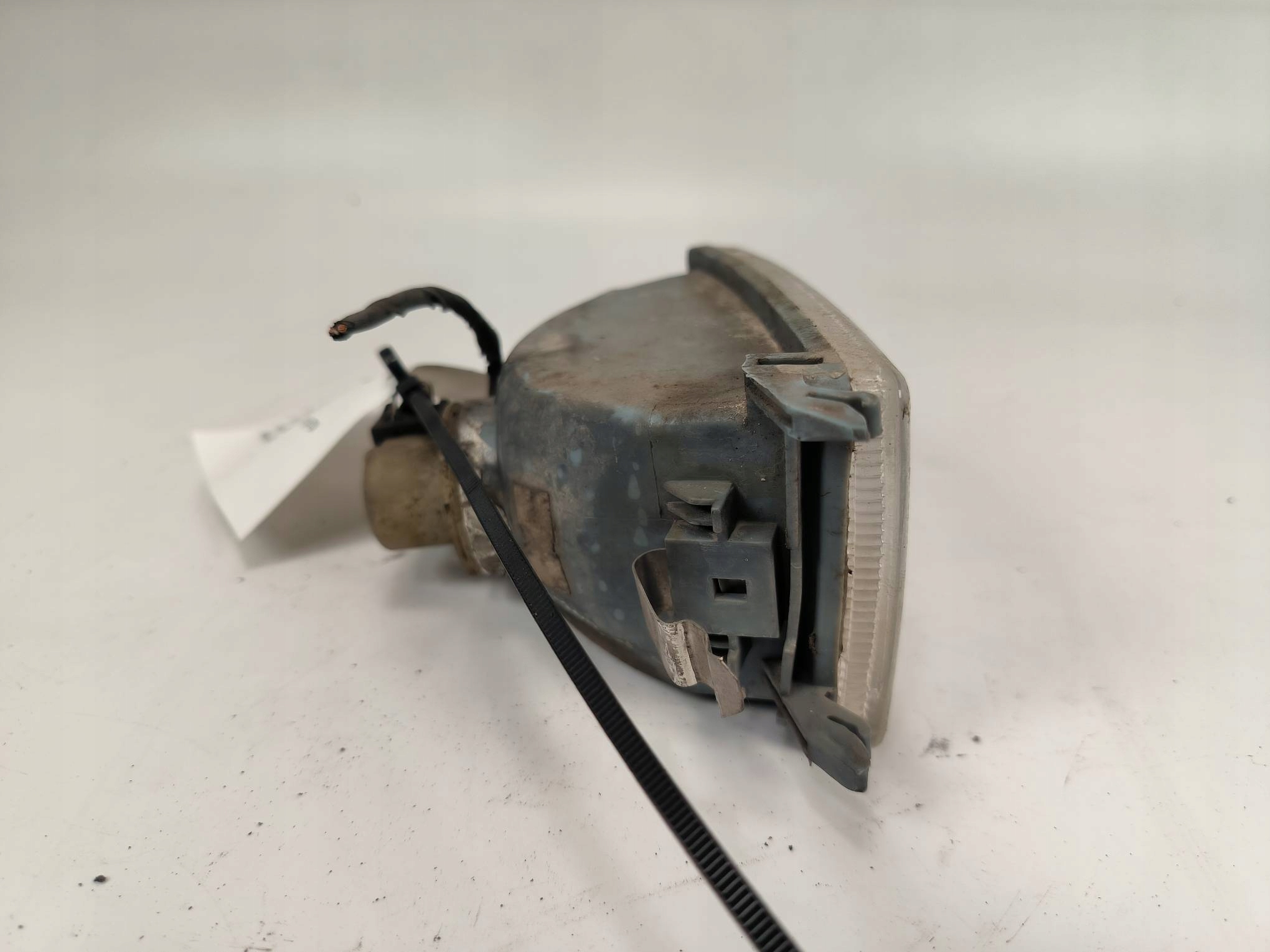 indicator right 084411606 VOLKSWAGEN VENTO