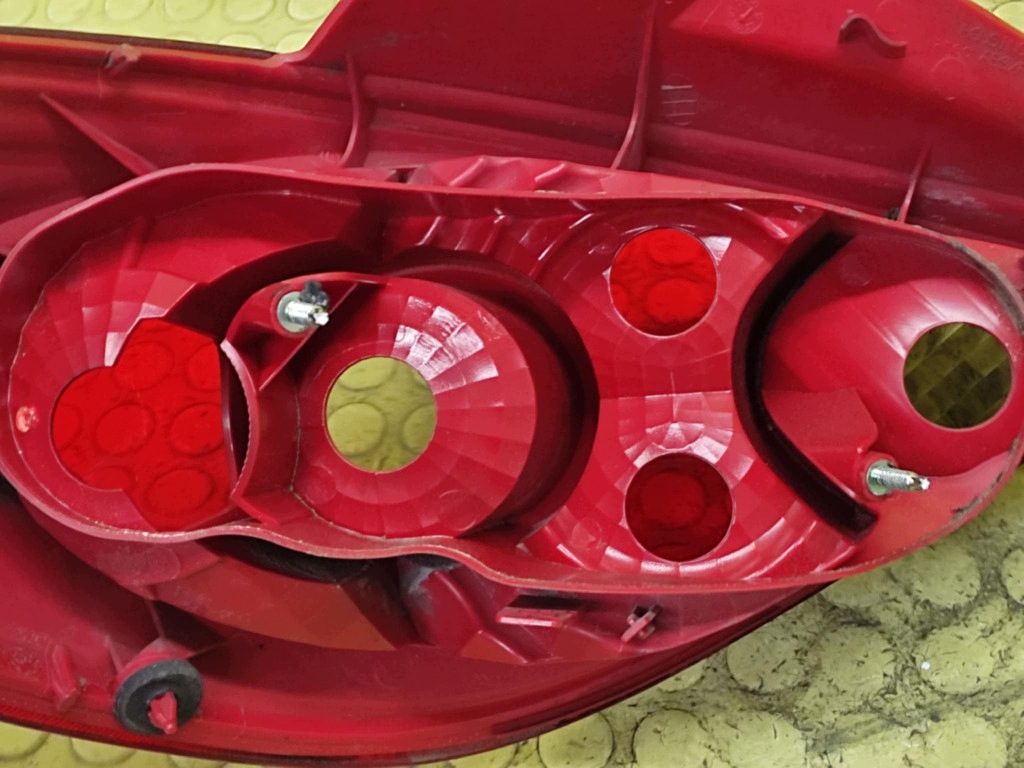 OPEL CORSA D light right rear part 13186351
